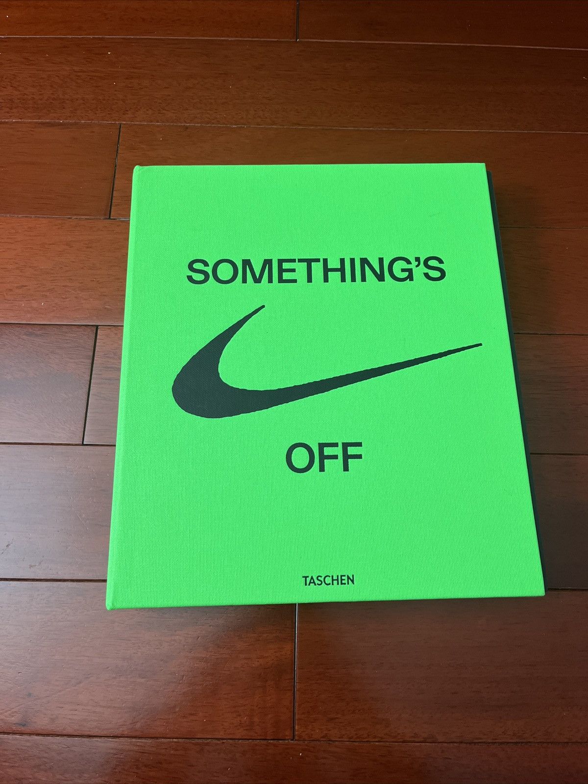 taschen somethings off