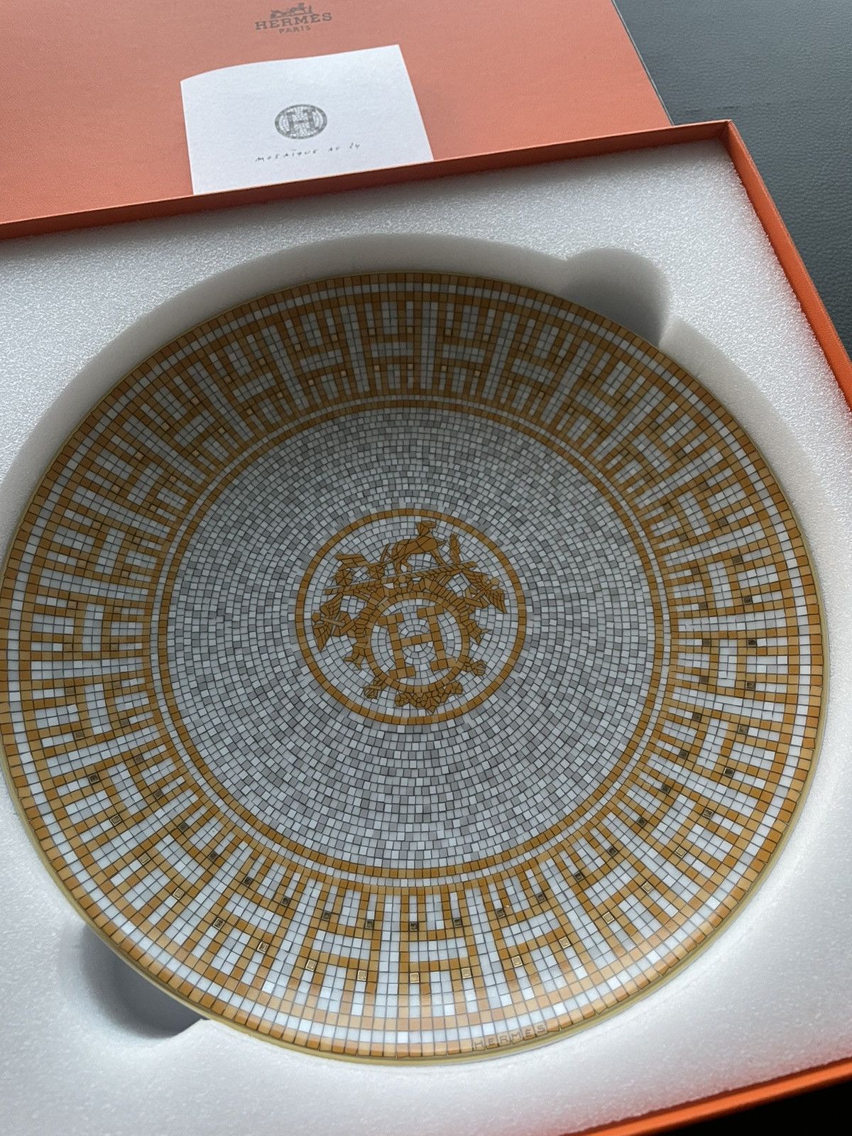 Hermes Brand New Limited H Logo Hermes Mosaique Plate Size ONE SIZE - 7 Thumbnail