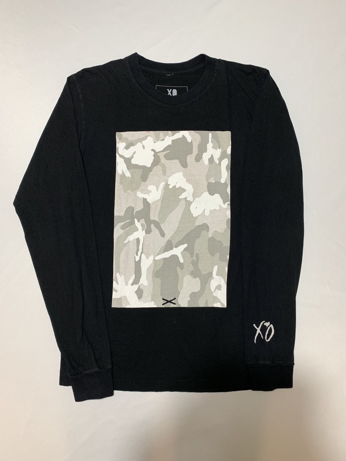 The Weeknd *RARE* Official Issue XO CAMO Long Sleeve 2XO14 Size US S / EU 44-46 / 1 - 1 Thumbnail
