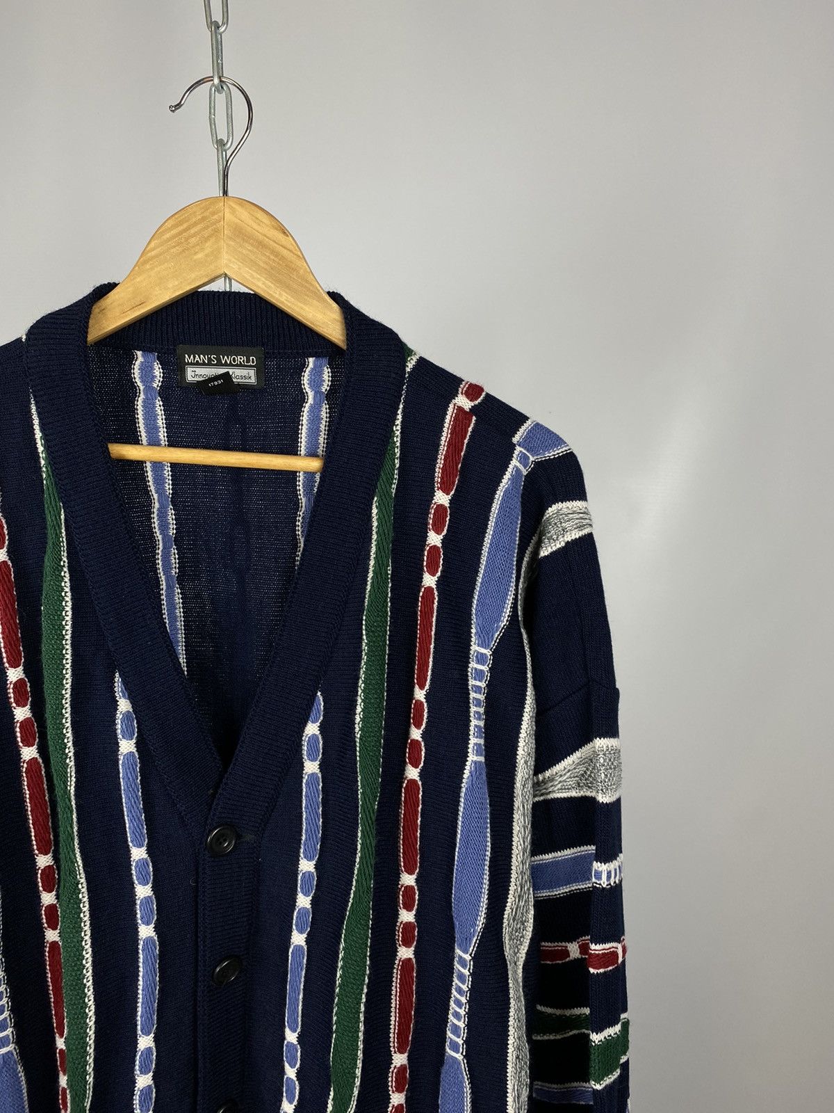 Vintage Vintage sweater multicolour streetwear V-neck size XL Size US XL / EU 56 / 4 - 2 Thumbnail
