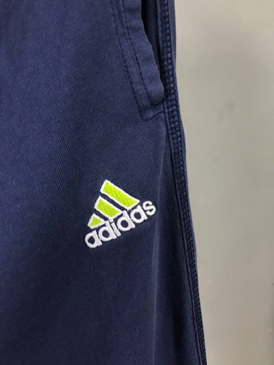 Vintage Adidas vintage sportwear sweatpants Size US 30 / EU 46 - 4 Thumbnail