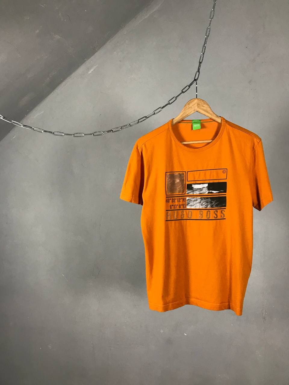 Hugo Boss Hugo Boss luxury streetwear orange tee Size US M / EU 48-50 / 2 - 1 Thumbnail