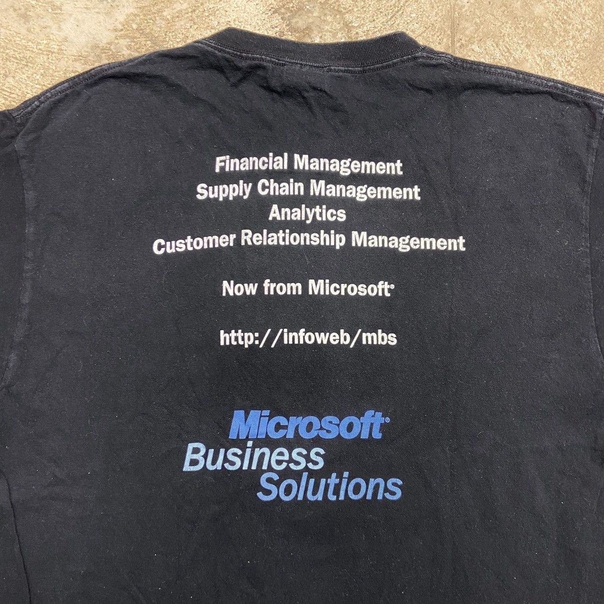 Apple MICROSOFT BUSSINES SOLUTIONS early 2000s RARE TEE - 811 Size US L / EU 52-54 / 3 - 5 Thumbnail