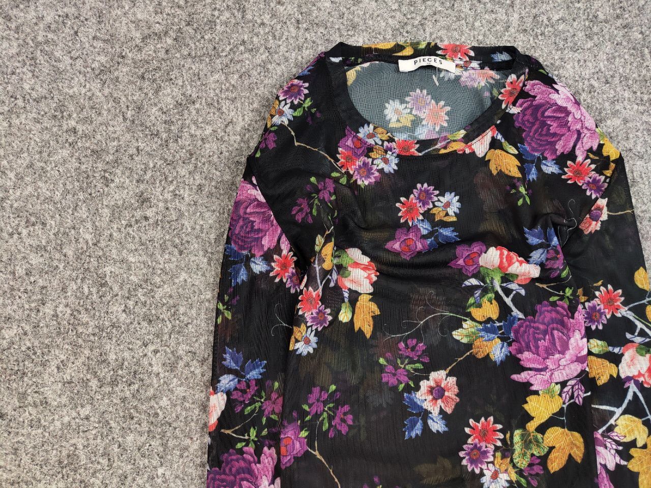 Japanese Brand Vintage Mesh Long Sleeve Motive Flowers Jean Paul Gaultier Size US XS / EU 42 / 0 - 11 Thumbnail