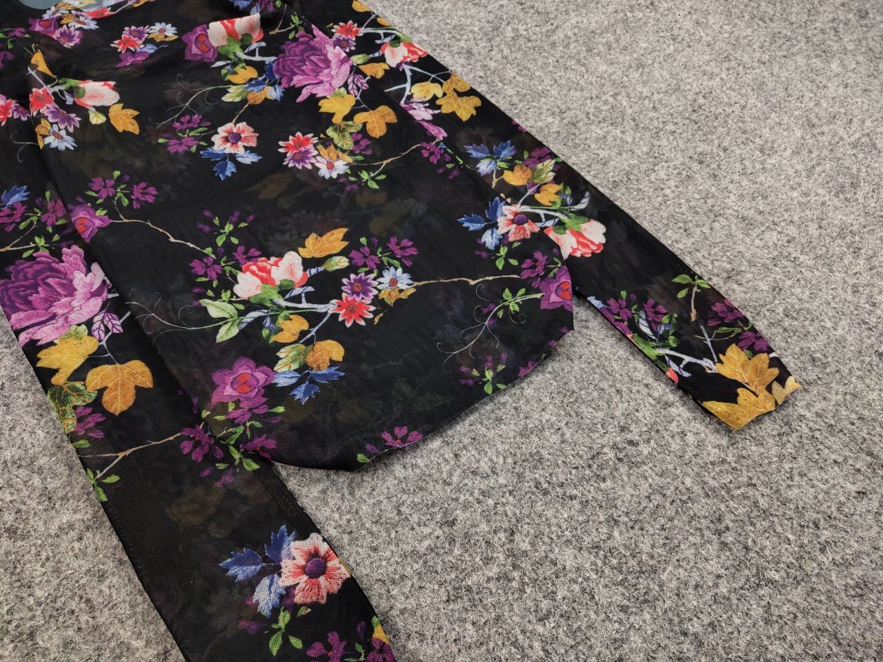 Japanese Brand Vintage Mesh Long Sleeve Motive Flowers Jean Paul Gaultier Size US XS / EU 42 / 0 - 13 Thumbnail