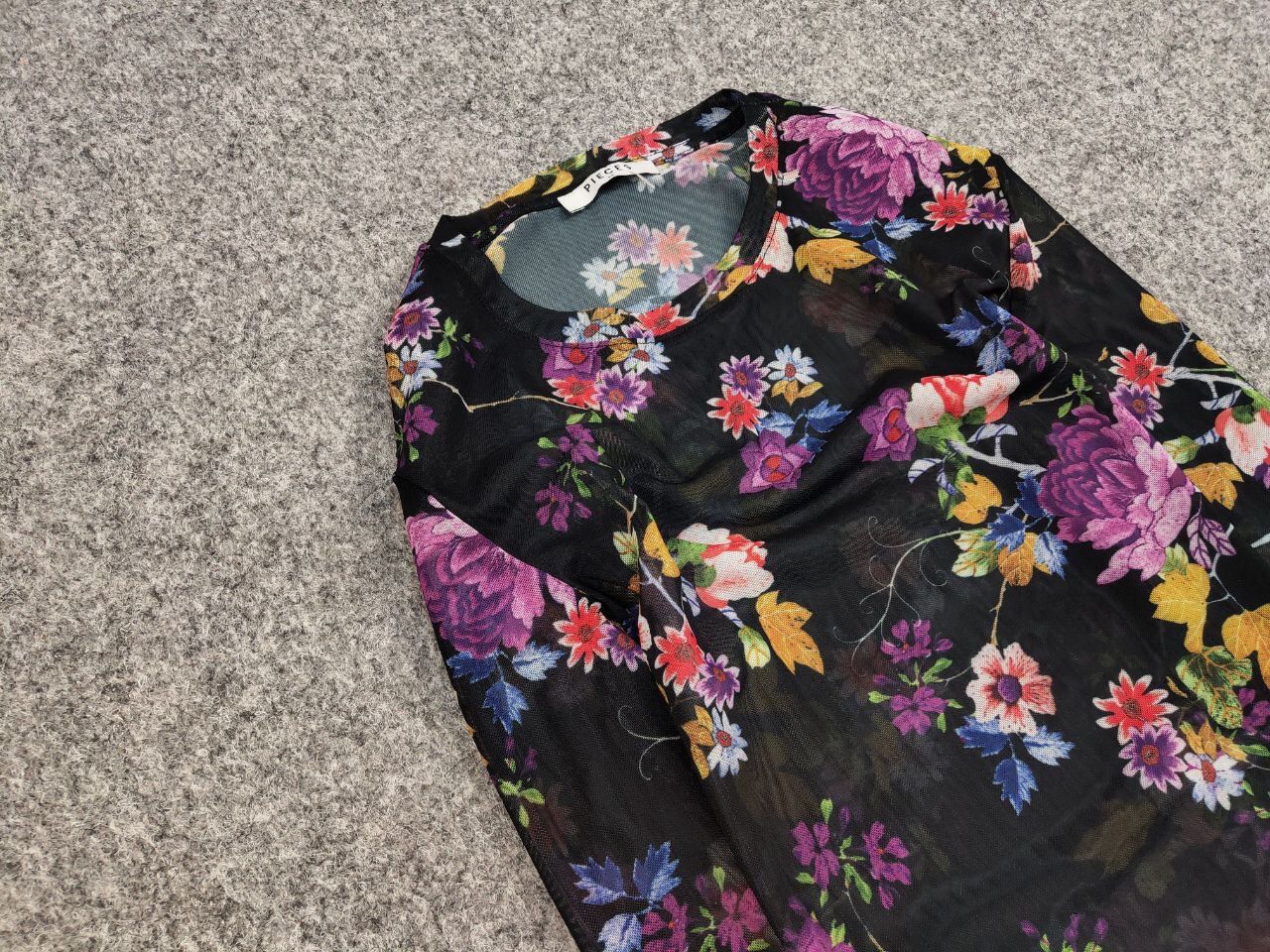 Japanese Brand Vintage Mesh Long Sleeve Motive Flowers Jean Paul Gaultier Size US XS / EU 42 / 0 - 7 Thumbnail
