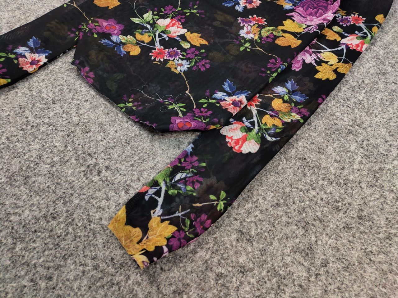 Japanese Brand Vintage Mesh Long Sleeve Motive Flowers Jean Paul Gaultier Size US XS / EU 42 / 0 - 5 Thumbnail