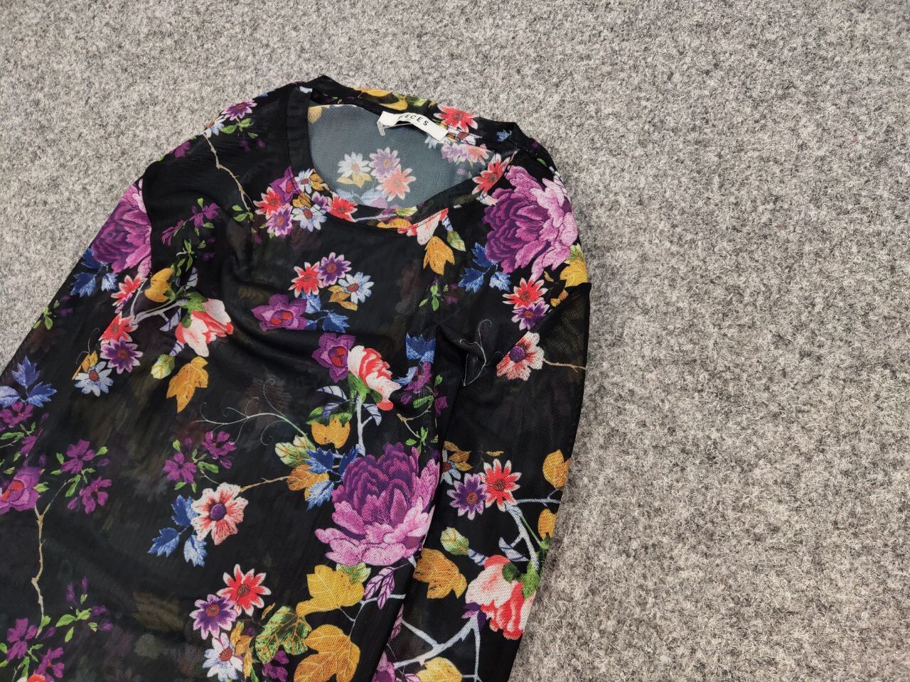 Japanese Brand Vintage Mesh Long Sleeve Motive Flowers Jean Paul Gaultier Size US XS / EU 42 / 0 - 4 Thumbnail