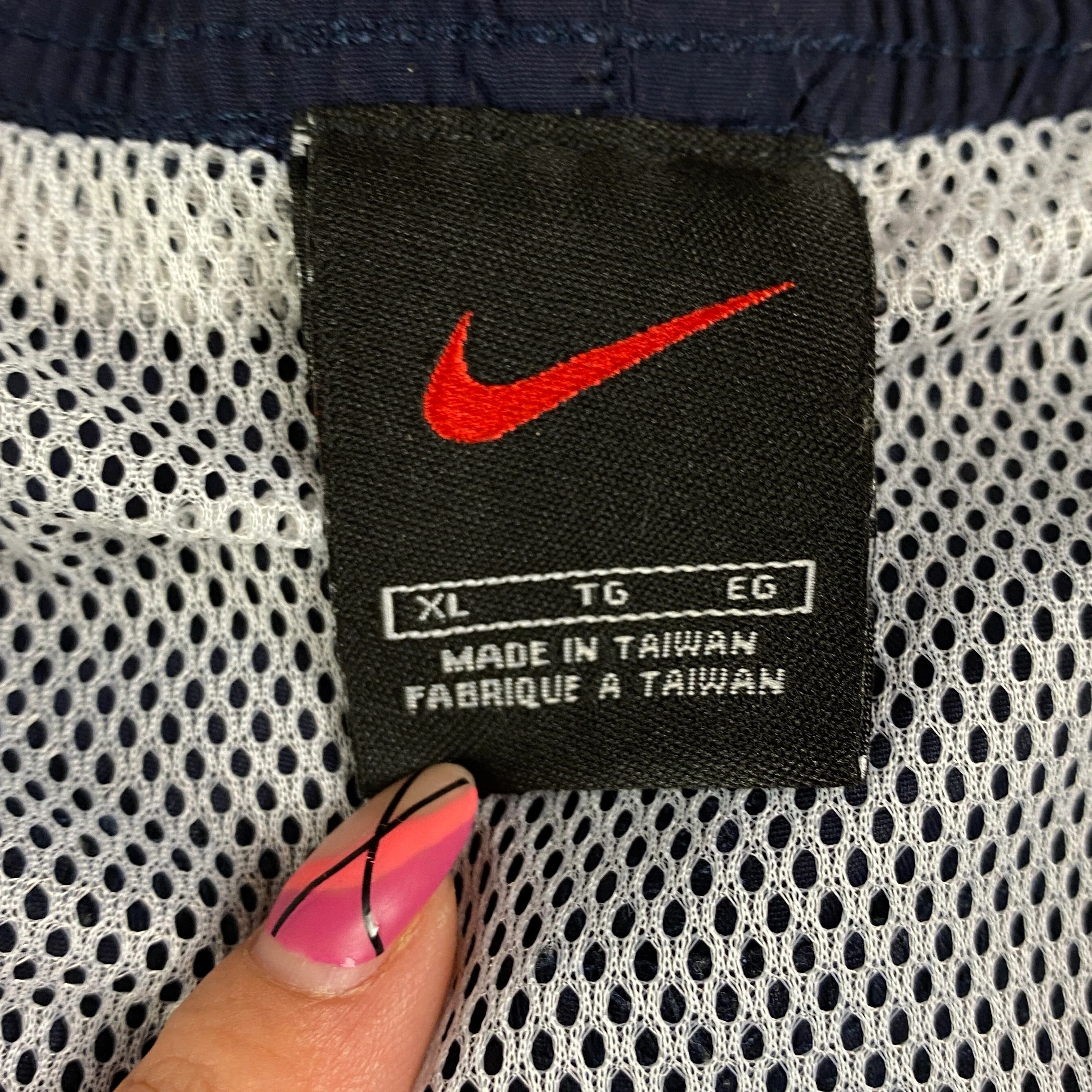 Nike × Vintage Mens Shorts Nike Vintage Size XL Nylon Size US 34 / EU 50 - 4 Thumbnail