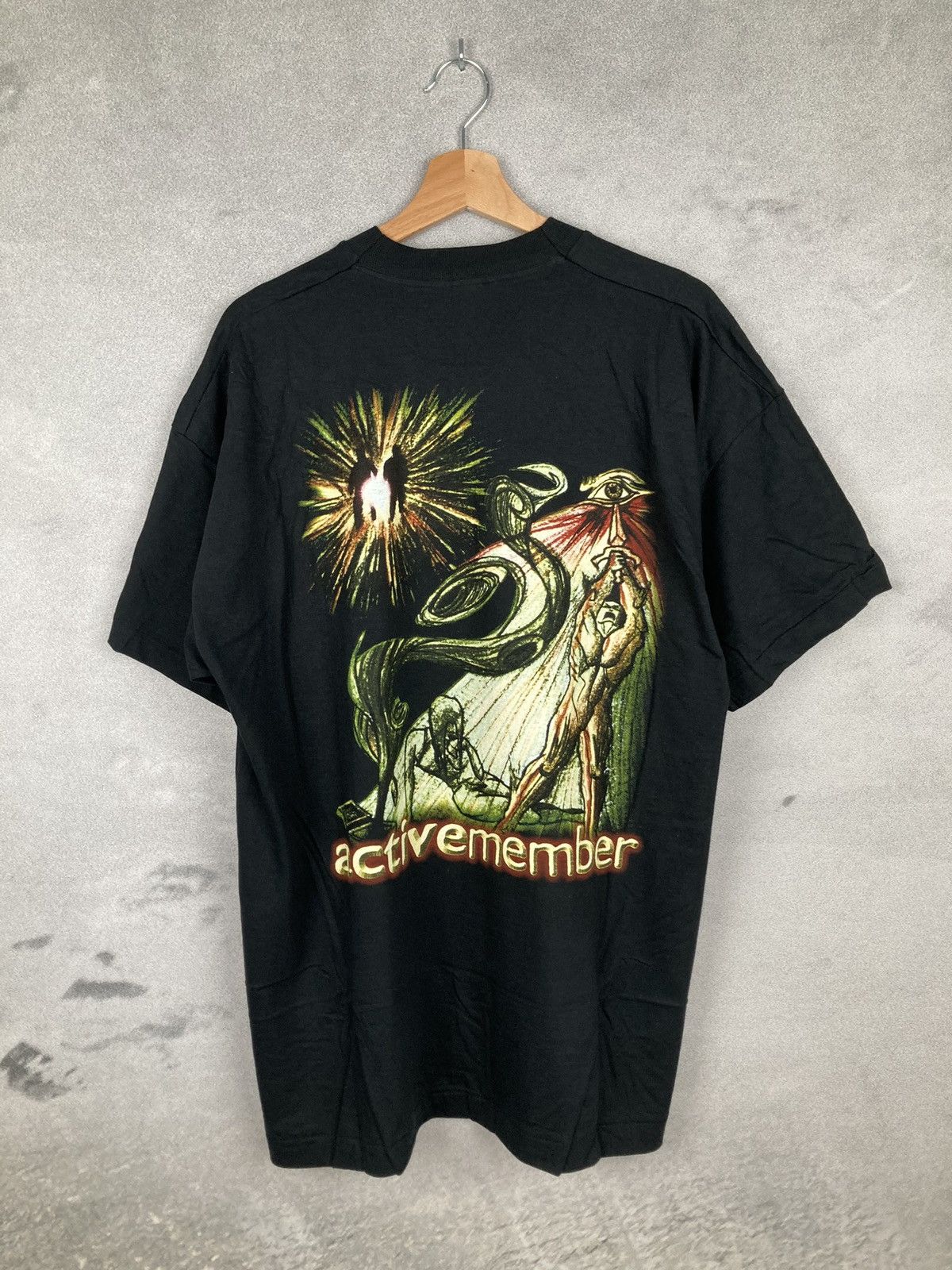 Band Tees Vintage 90s Single Stitch Activemember Rap Tee Band Art Size US XL / EU 56 / 4 - 1 Thumbnail