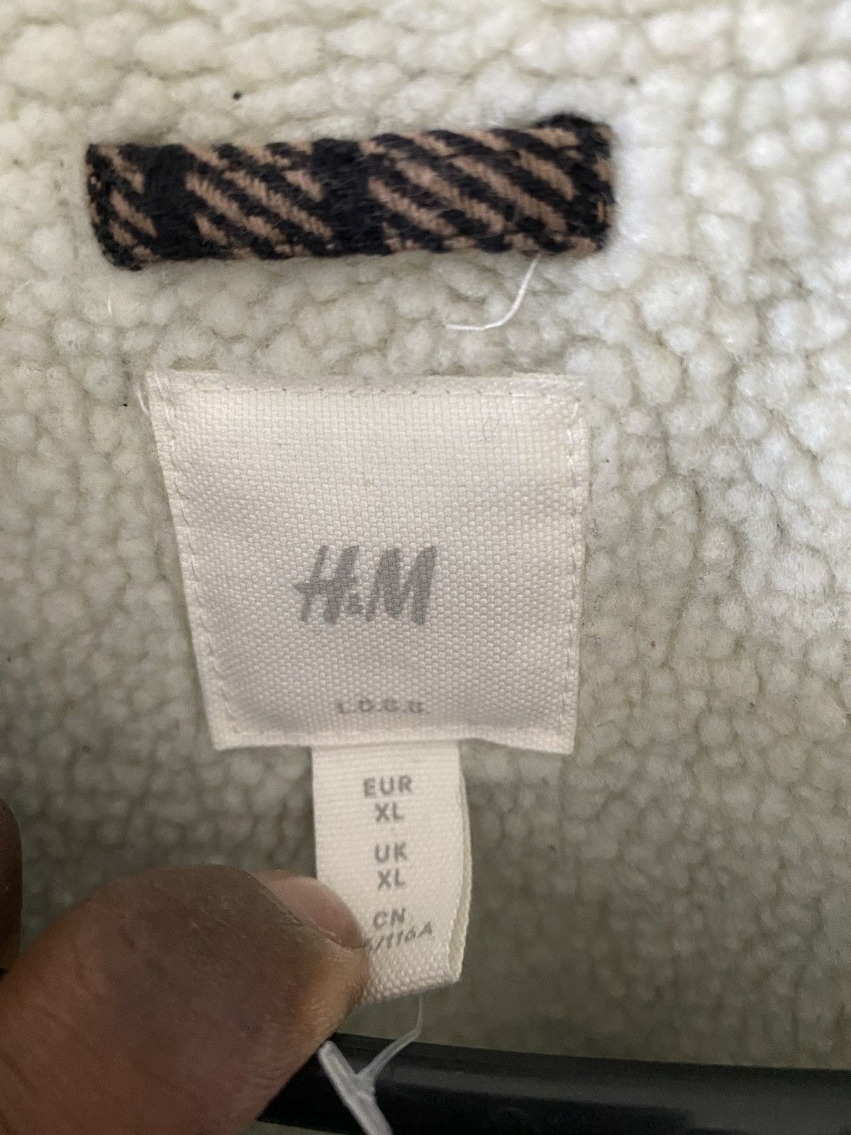 H&M H&M Faux Fur Lined Travis Scott Flannel Size US XL / EU 56 / 4 - 2 Thumbnail