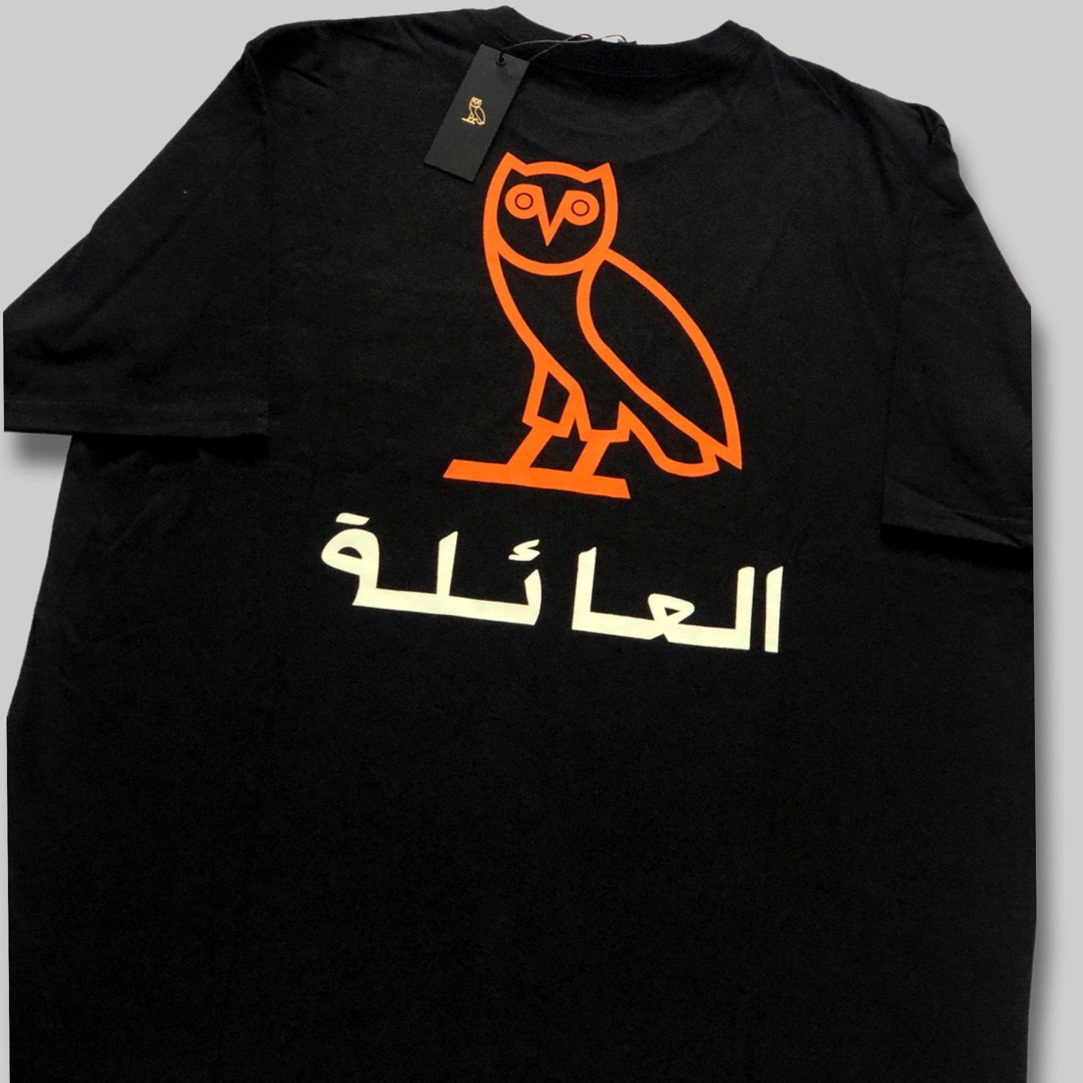 Drake OVO FAMILY ARABIC POCKET T-SHIRT Size US M / EU 48-50 / 2 - 3 Thumbnail