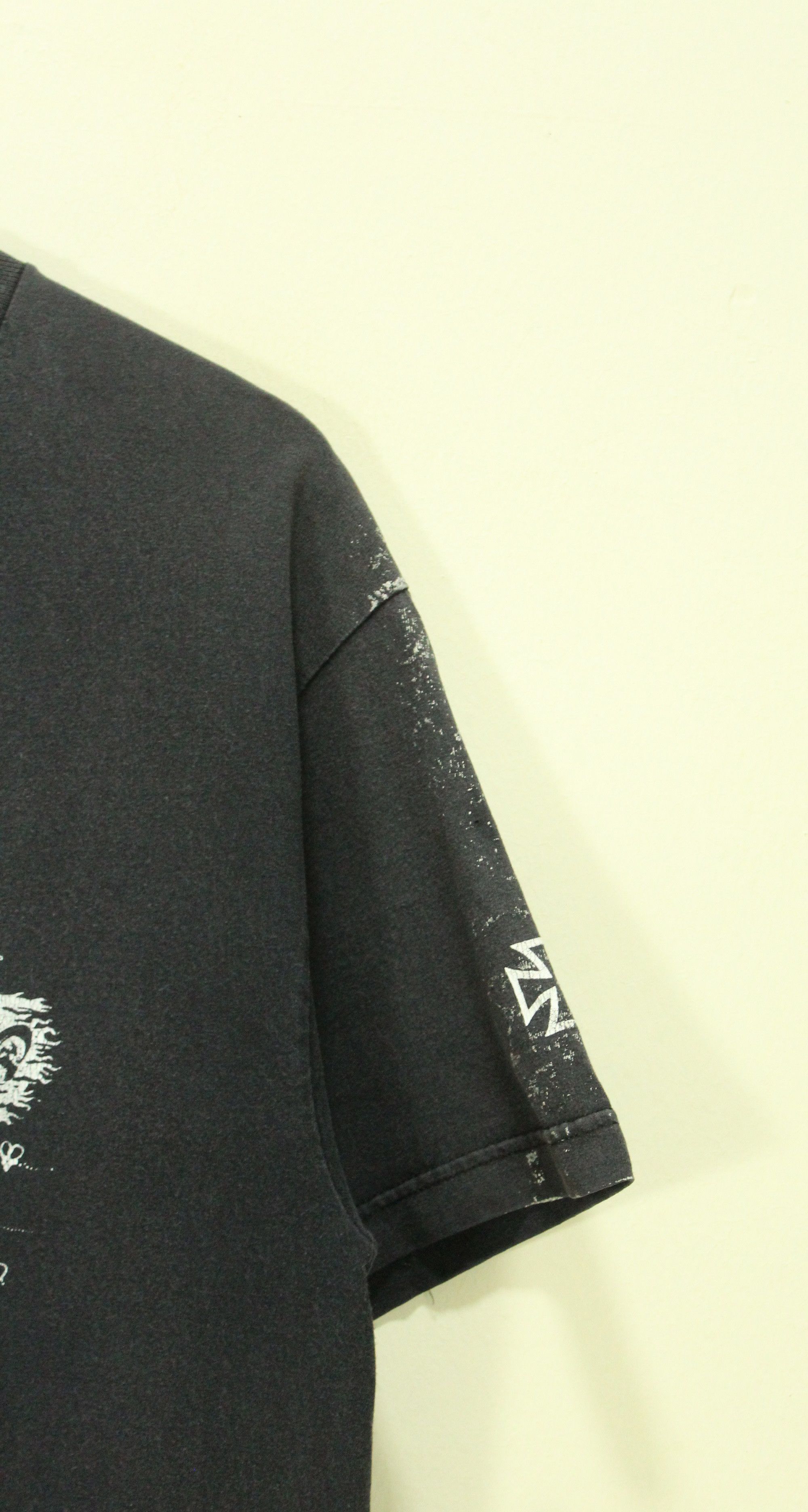 Vintage Vintage WATERS CUSTOMS T Shirt Faded Black Size US L / EU 52-54 / 3 - 3 Thumbnail