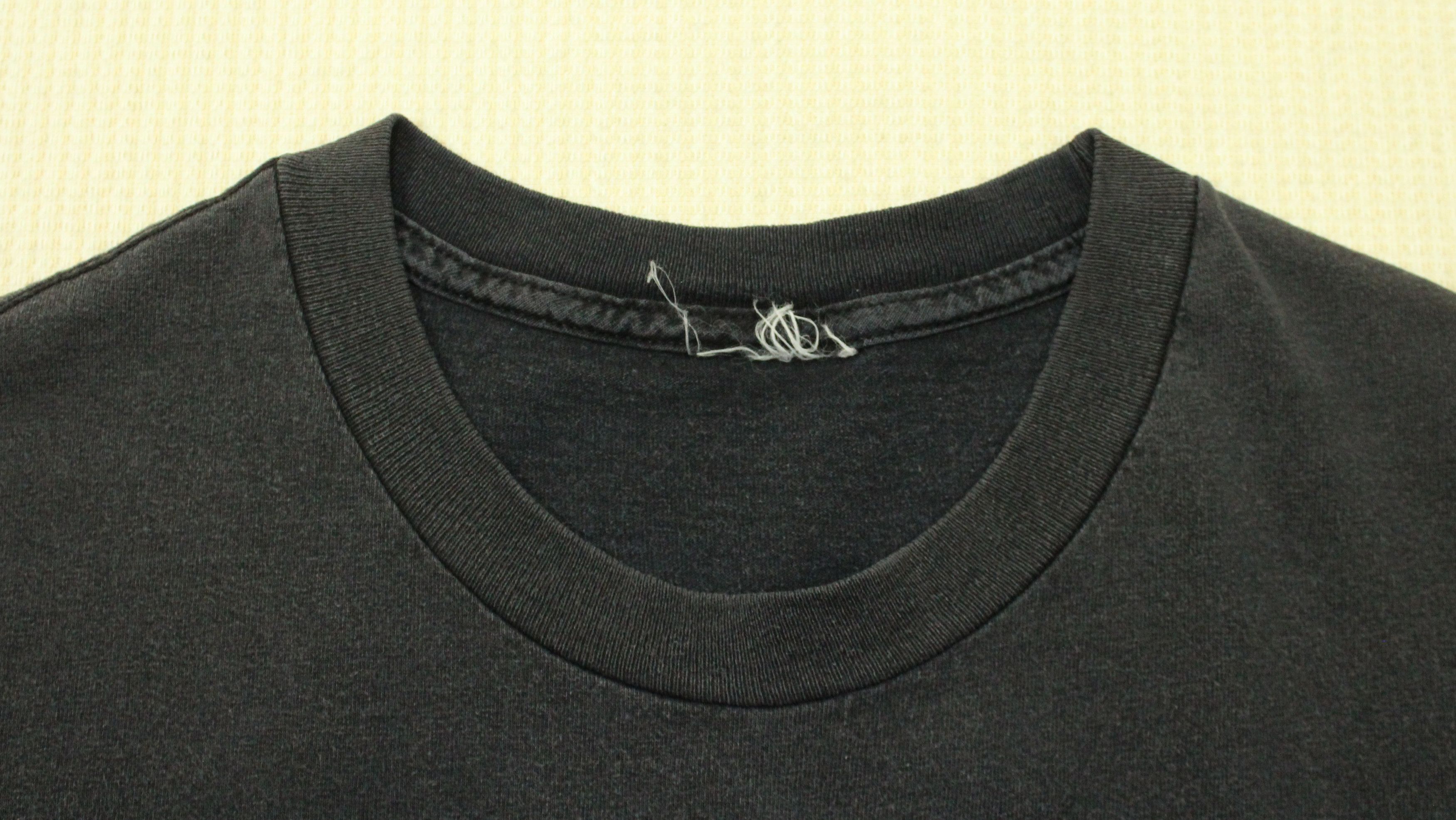Vintage Vintage WATERS CUSTOMS T Shirt Faded Black Size US L / EU 52-54 / 3 - 13 Thumbnail