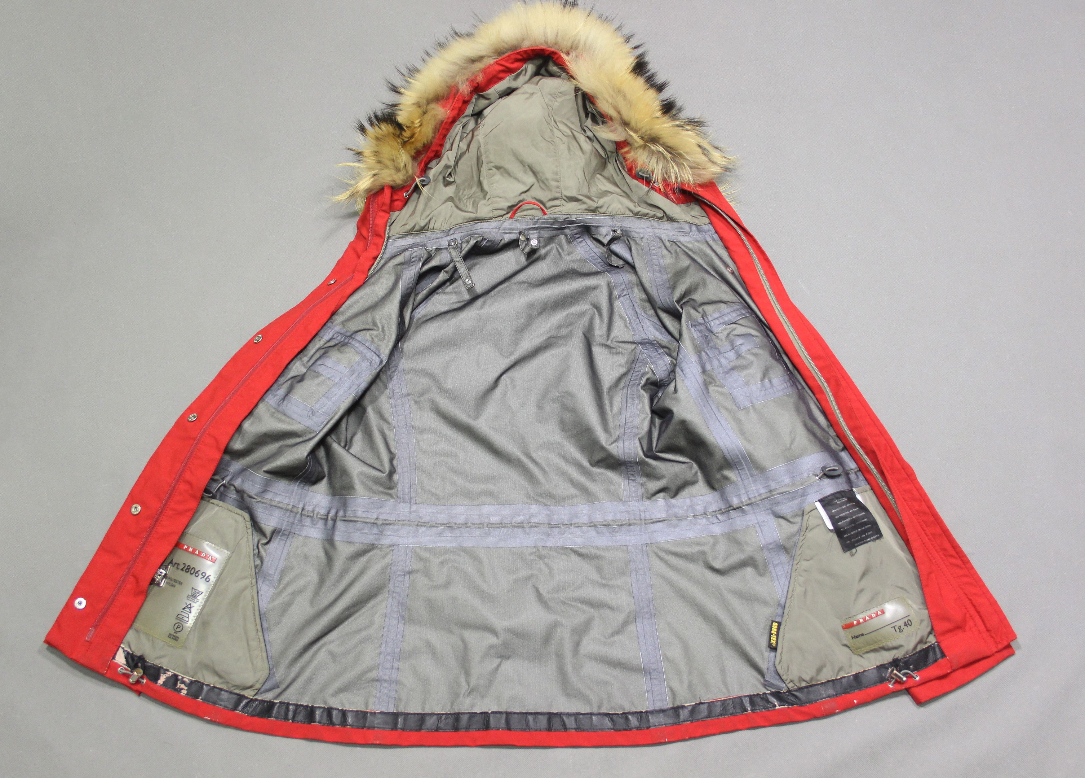 Prada Sport 3in1 Goretex Jacket Red Tab Fox Fur Vintage Size S / US 4 / IT 40 - 5 Thumbnail