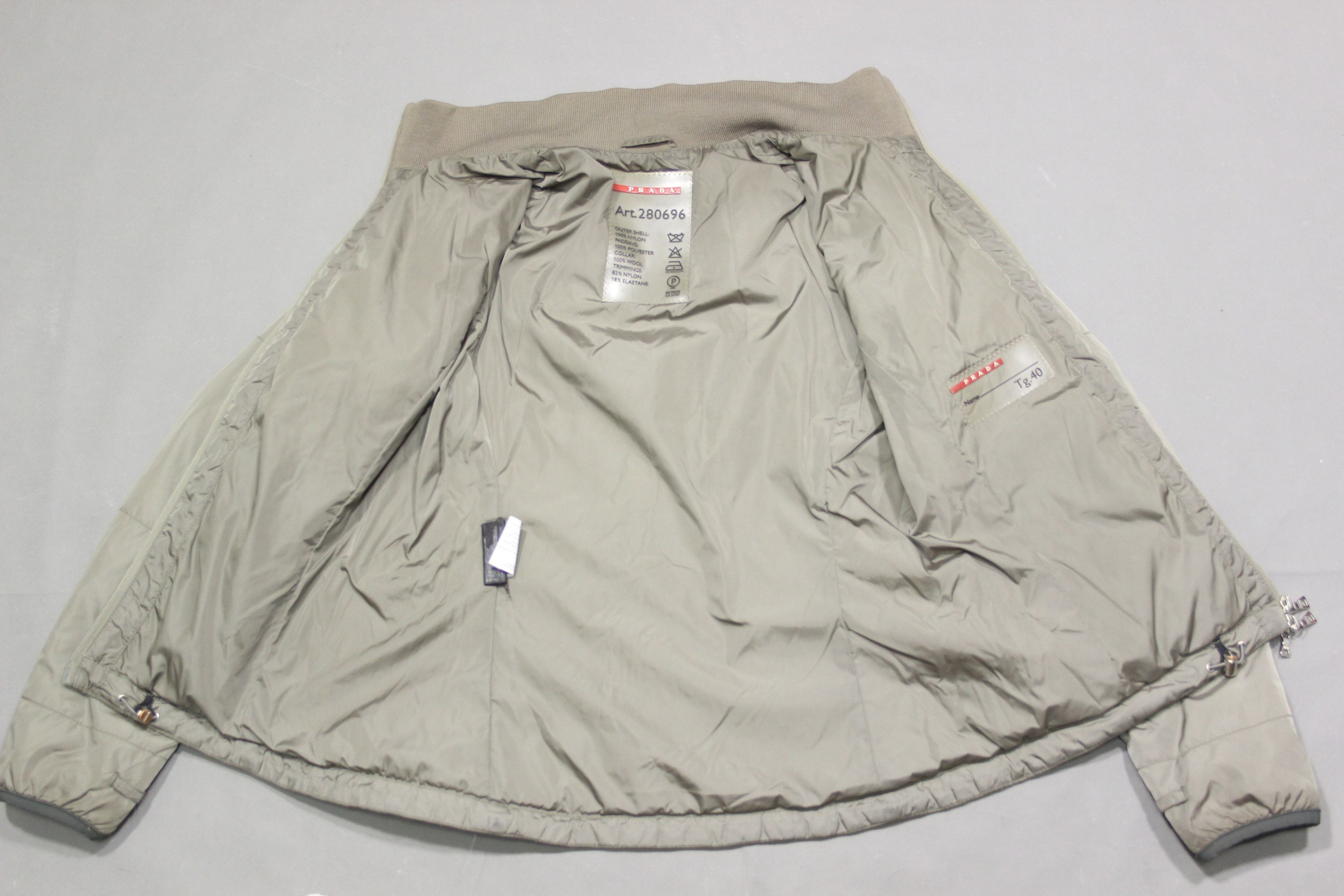 Prada Sport 3in1 Goretex Jacket Red Tab Fox Fur Vintage Size S / US 4 / IT 40 - 6 Thumbnail