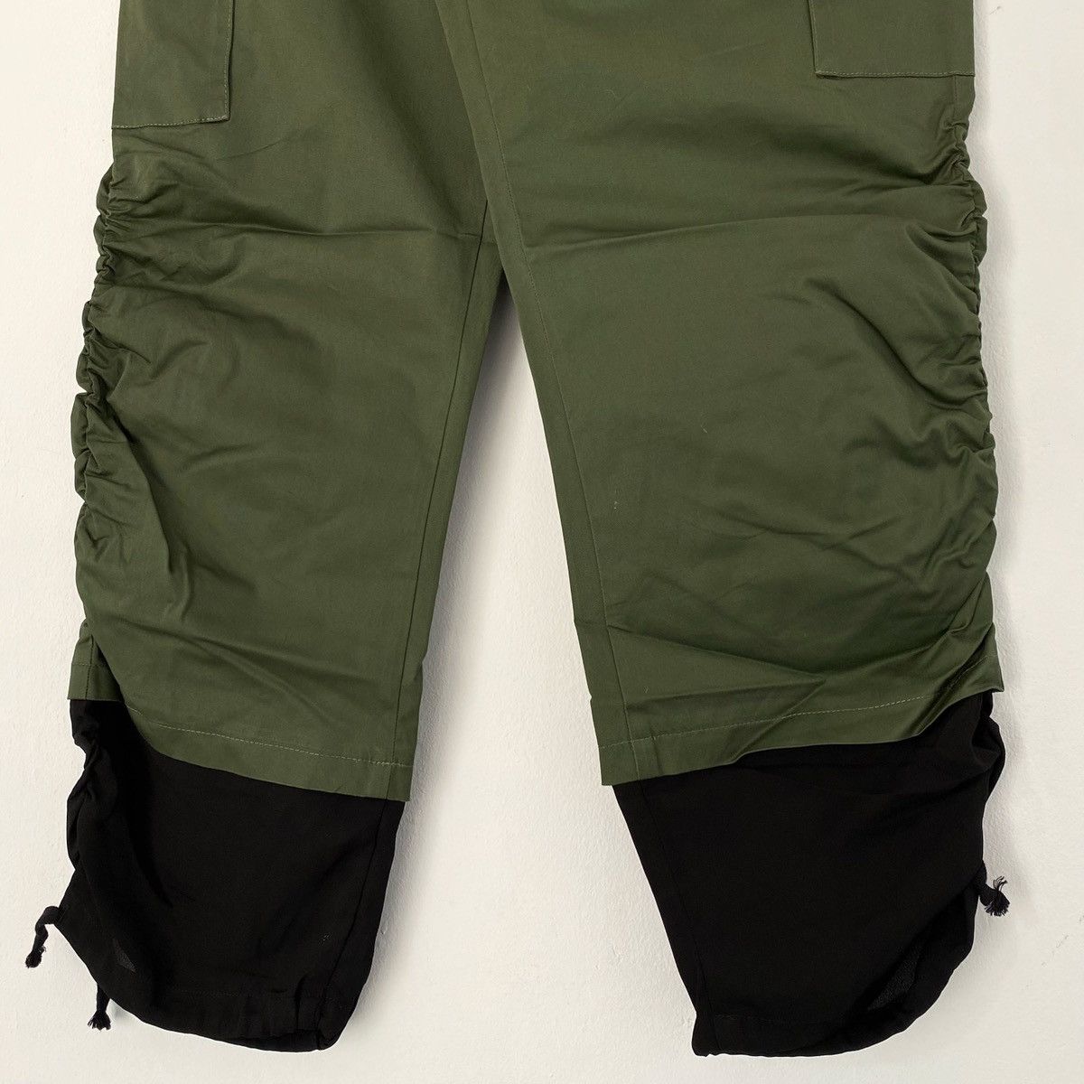 Undercover Undercover GU hybrid cargo pants Size US 27 - 4 Thumbnail