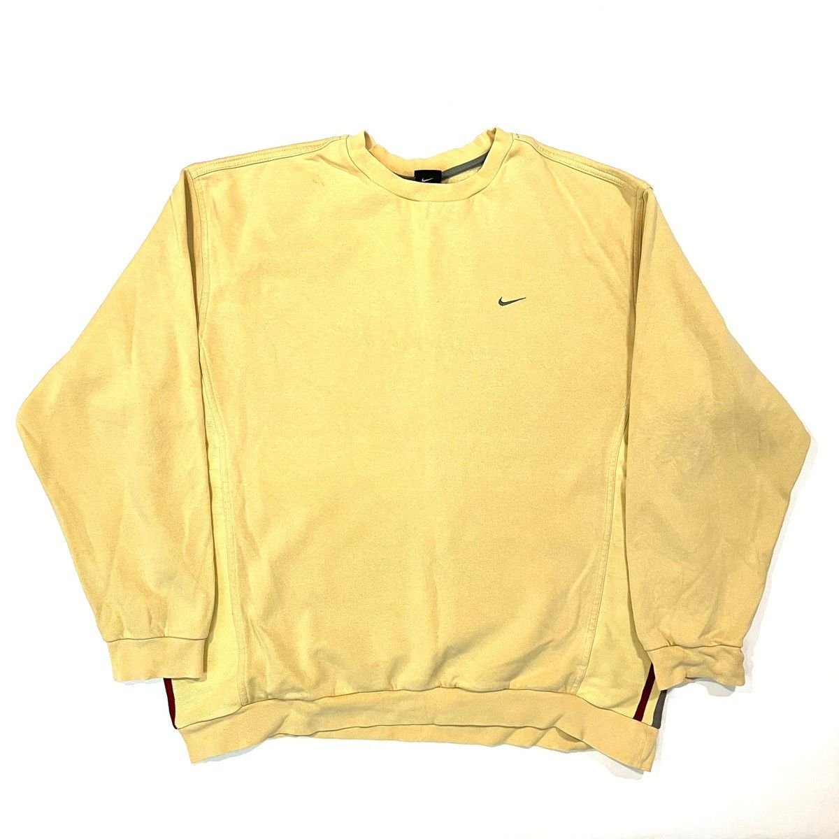 Nike beige sweatshirt crewneck vintage 00s basic