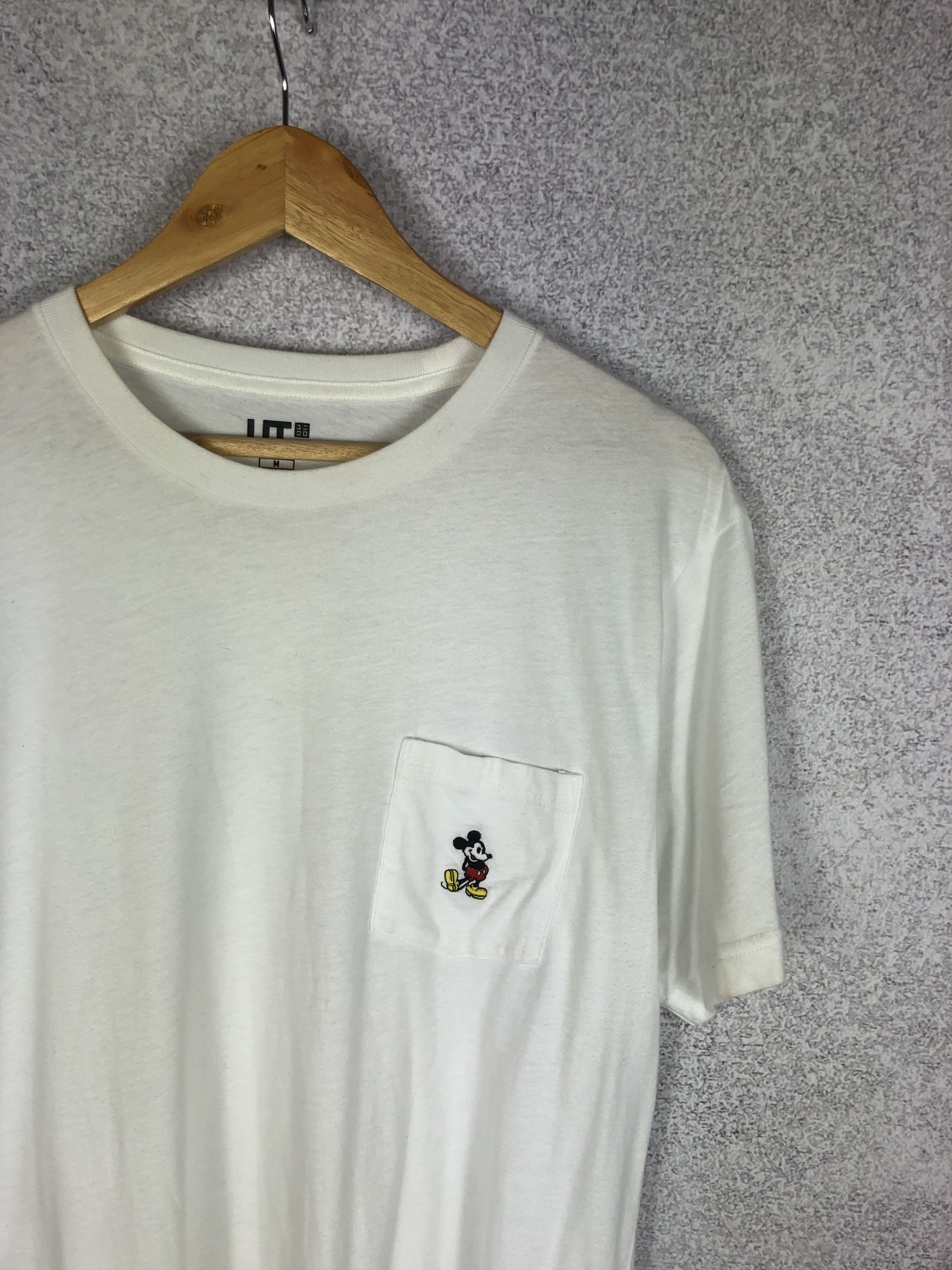 Disney × Uniqlo Uniqlo Disney Mickey Mouse T shirt Size US M / EU 48-50 / 2 - 2 Thumbnail