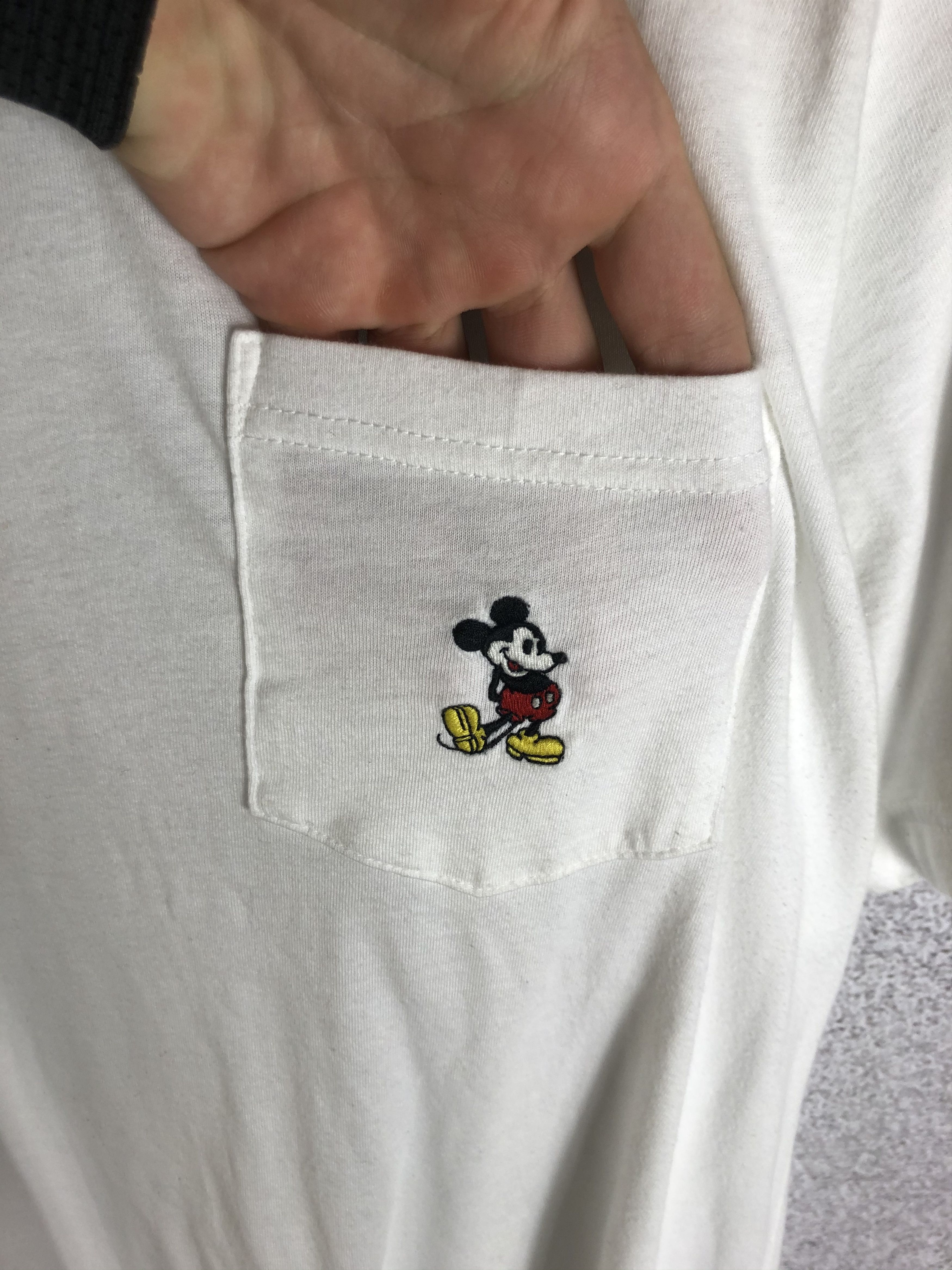 Disney × Uniqlo Uniqlo Disney Mickey Mouse T shirt Size US M / EU 48-50 / 2 - 3 Thumbnail