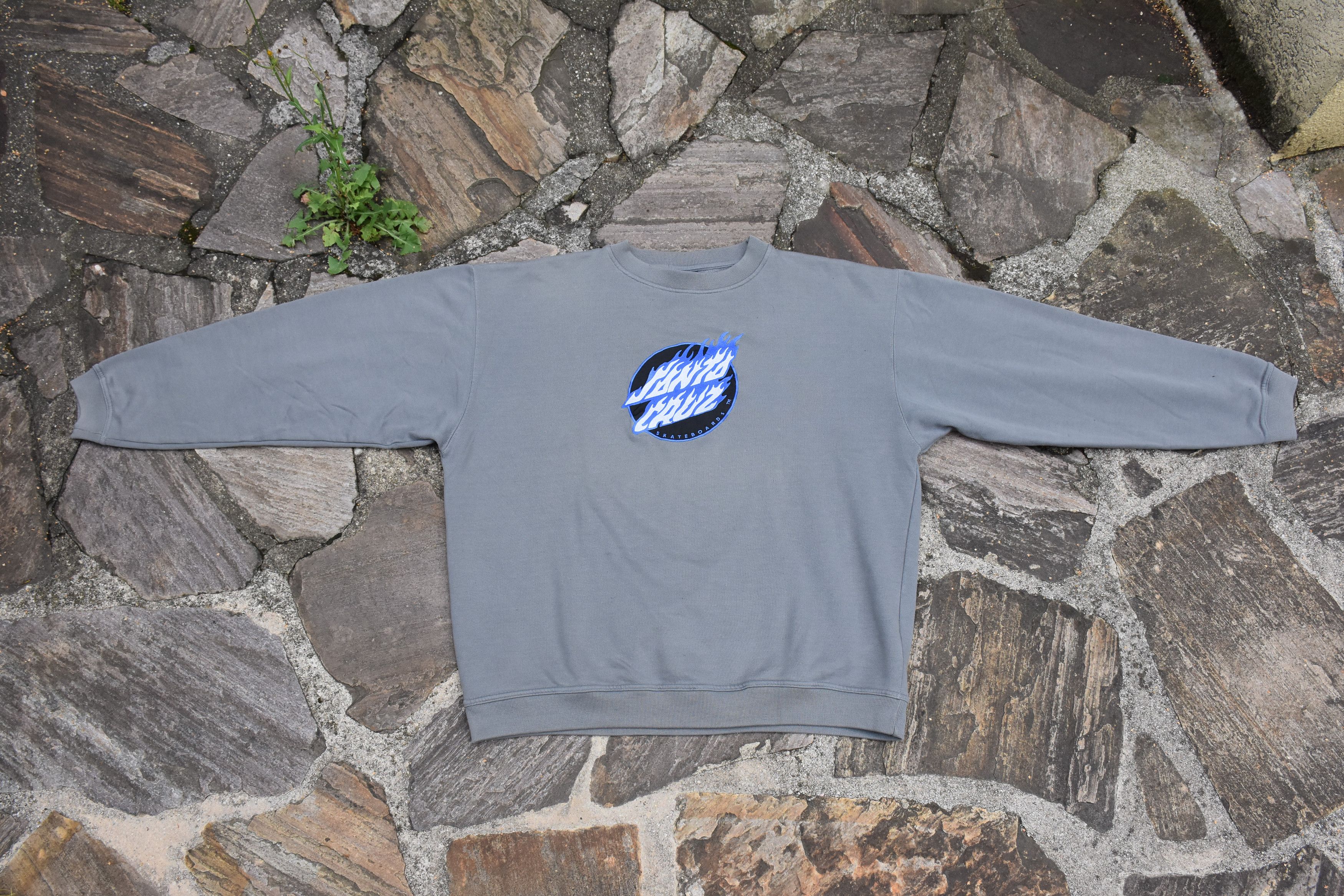 Santa Cruz Skateboards 90s Santa Cruz Sweatshirt flamme logo skate Size US L / EU 52-54 / 3 - 3 Thumbnail