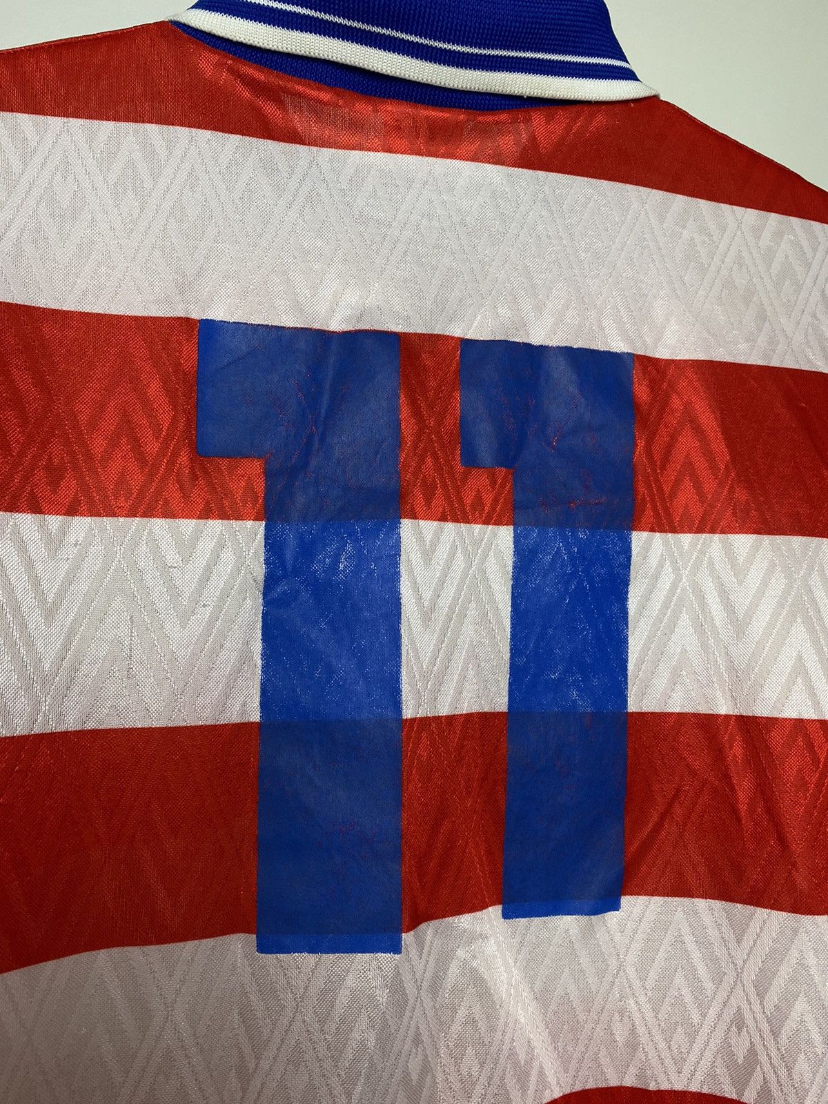 Vintage Dosthill Colts vintage Football jersey striped white red Size US L / EU 52-54 / 3 - 7 Thumbnail