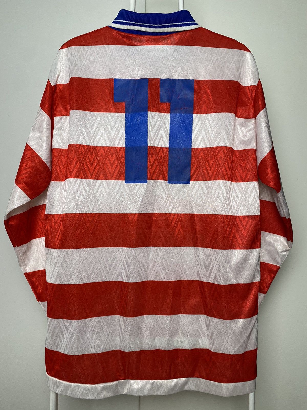 Vintage Dosthill Colts vintage Football jersey striped white red Size US L / EU 52-54 / 3 - 6 Thumbnail