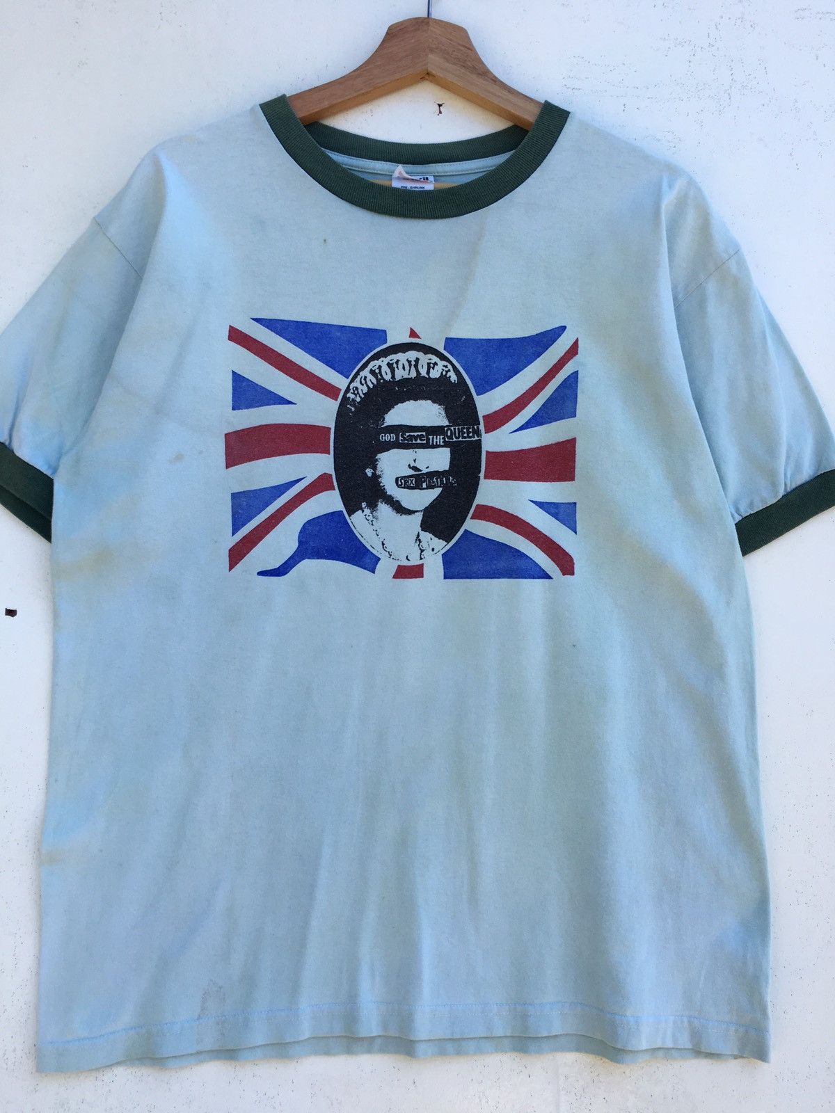 Band Tees Rare Sex Pistols God Save the Queen Tshirt Size US M / EU 48-50 / 2 - 4 Thumbnail
