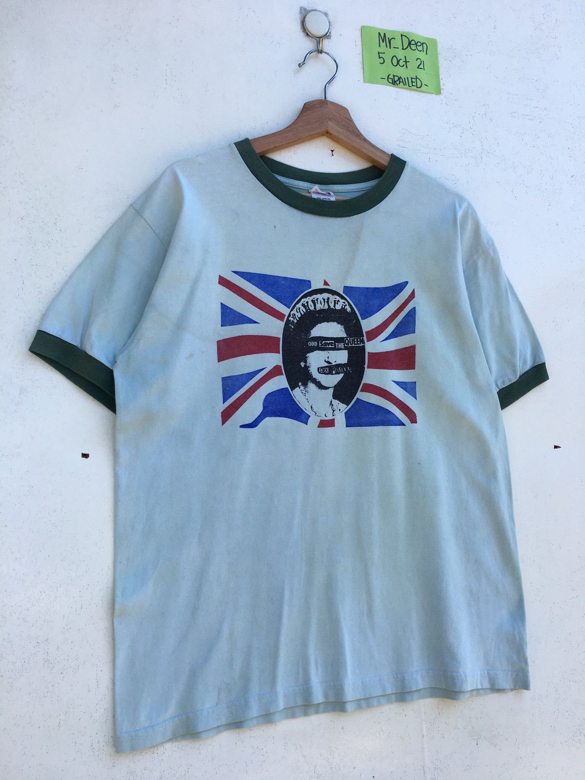 Band Tees Rare Sex Pistols God Save the Queen Tshirt Size US M / EU 48-50 / 2 - 2 Thumbnail