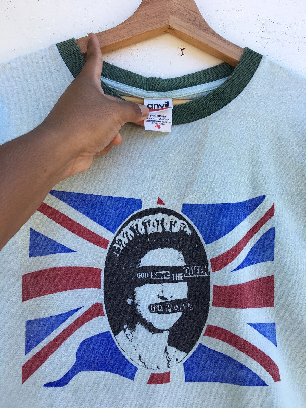 Band Tees Rare Sex Pistols God Save the Queen Tshirt Size US M / EU 48-50 / 2 - 6 Thumbnail