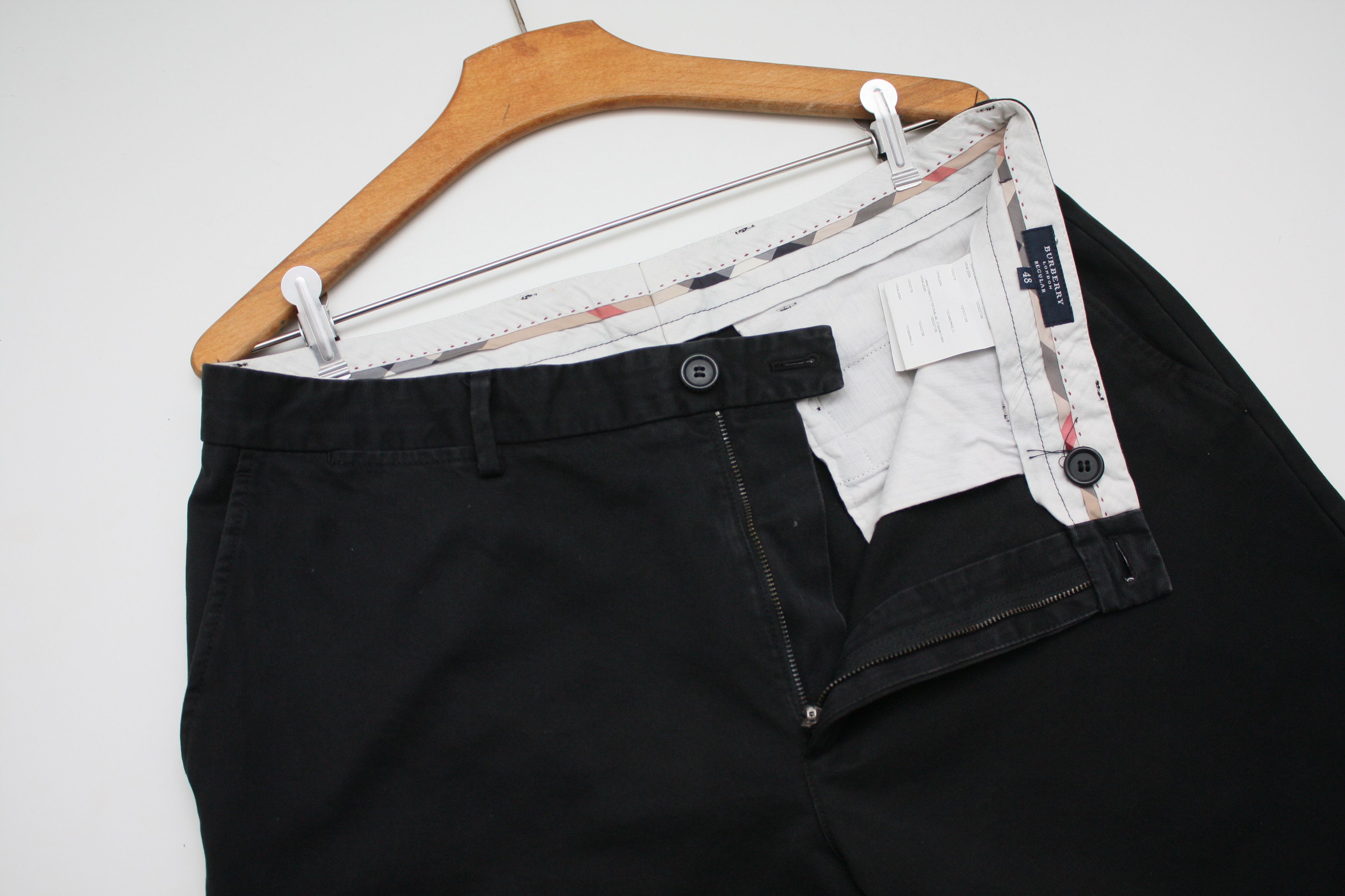 Burberry Burberry Dark Navy Chino Pants Size 48 Men's Size US 34 / EU 50 - 1 Thumbnail