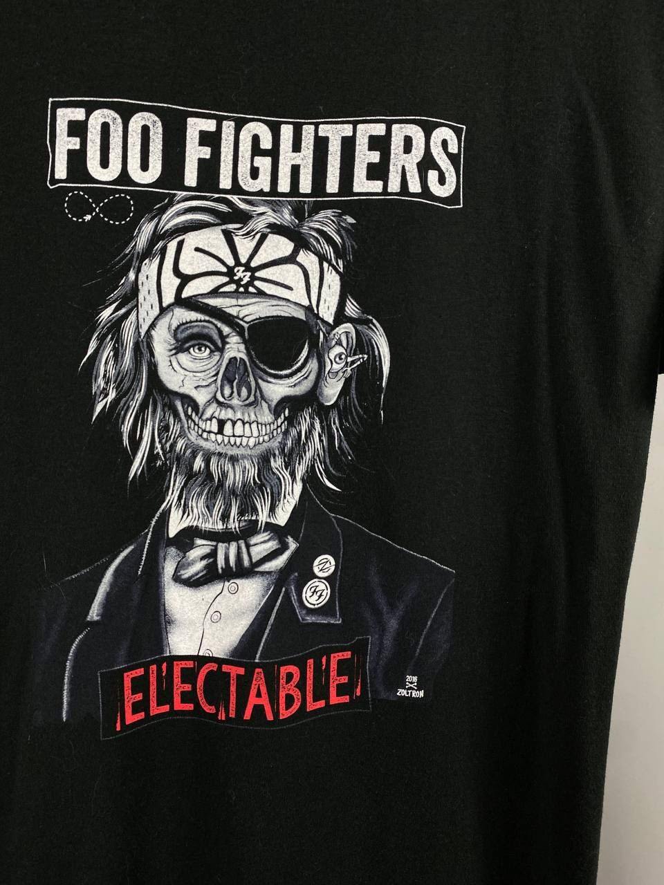 Band Tees Foo Fighters band tee big logo vintage size XL Size US XL / EU 56 / 4 - 3 Thumbnail