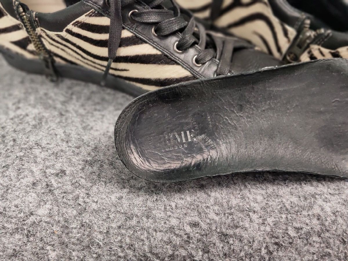 Crime London Crime London exclusive shoes Zebra leather unisex Sneakers Size US 5.5 / EU 38 - 17 Thumbnail