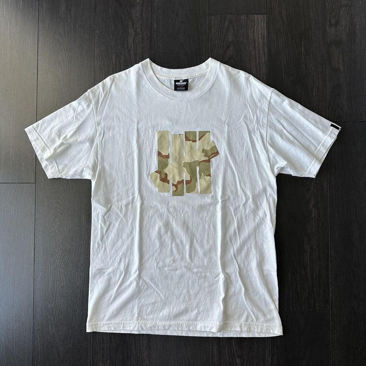 Undefeated Undefeated Desert Camo 5 Strike Logo Tee Shirt Size US L / EU 52-54 / 3 - 1 Thumbnail