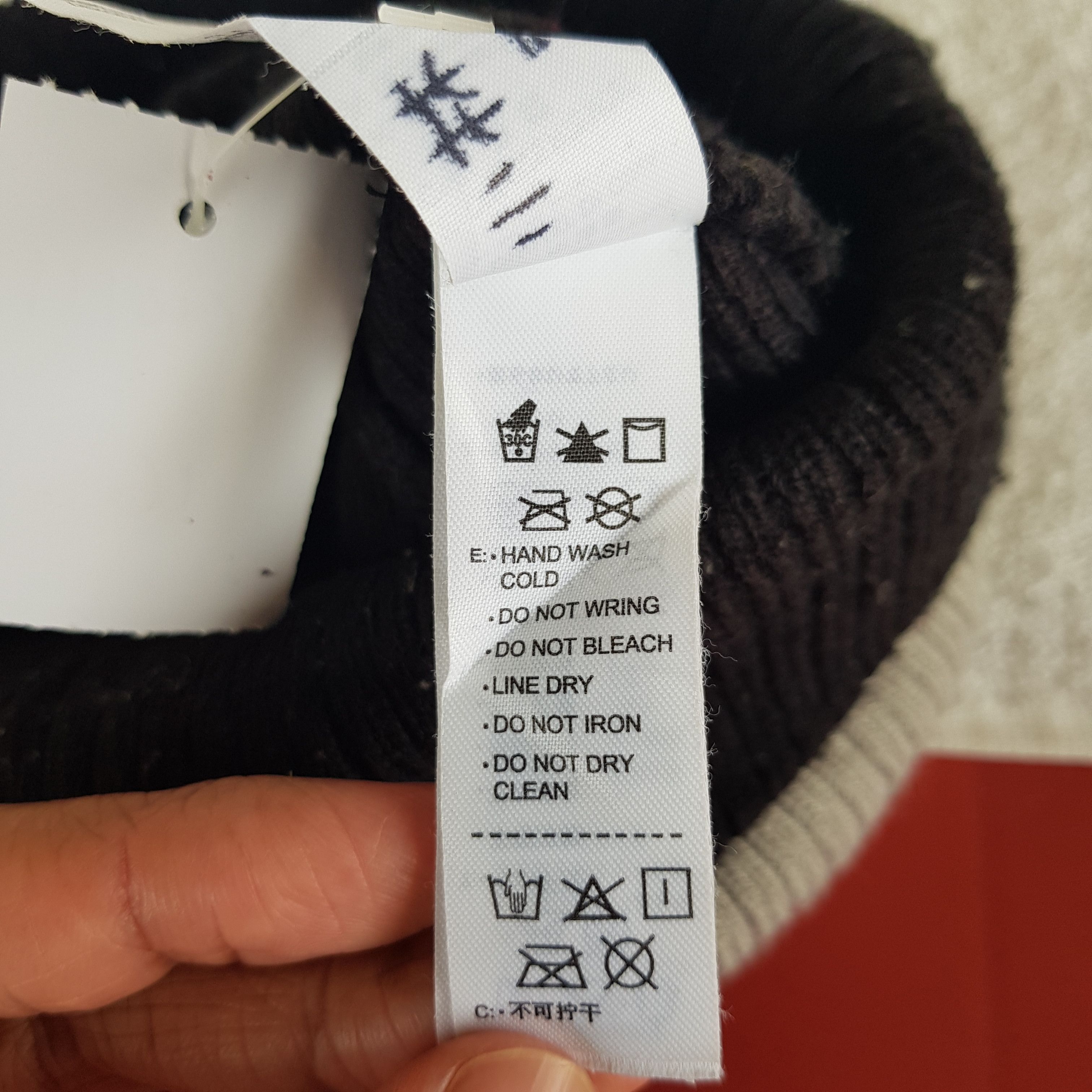 Vintage Nike Beanie Snow Cap Nike Swoosh Hats - AC10111. Size ONE SIZE - 5 Thumbnail