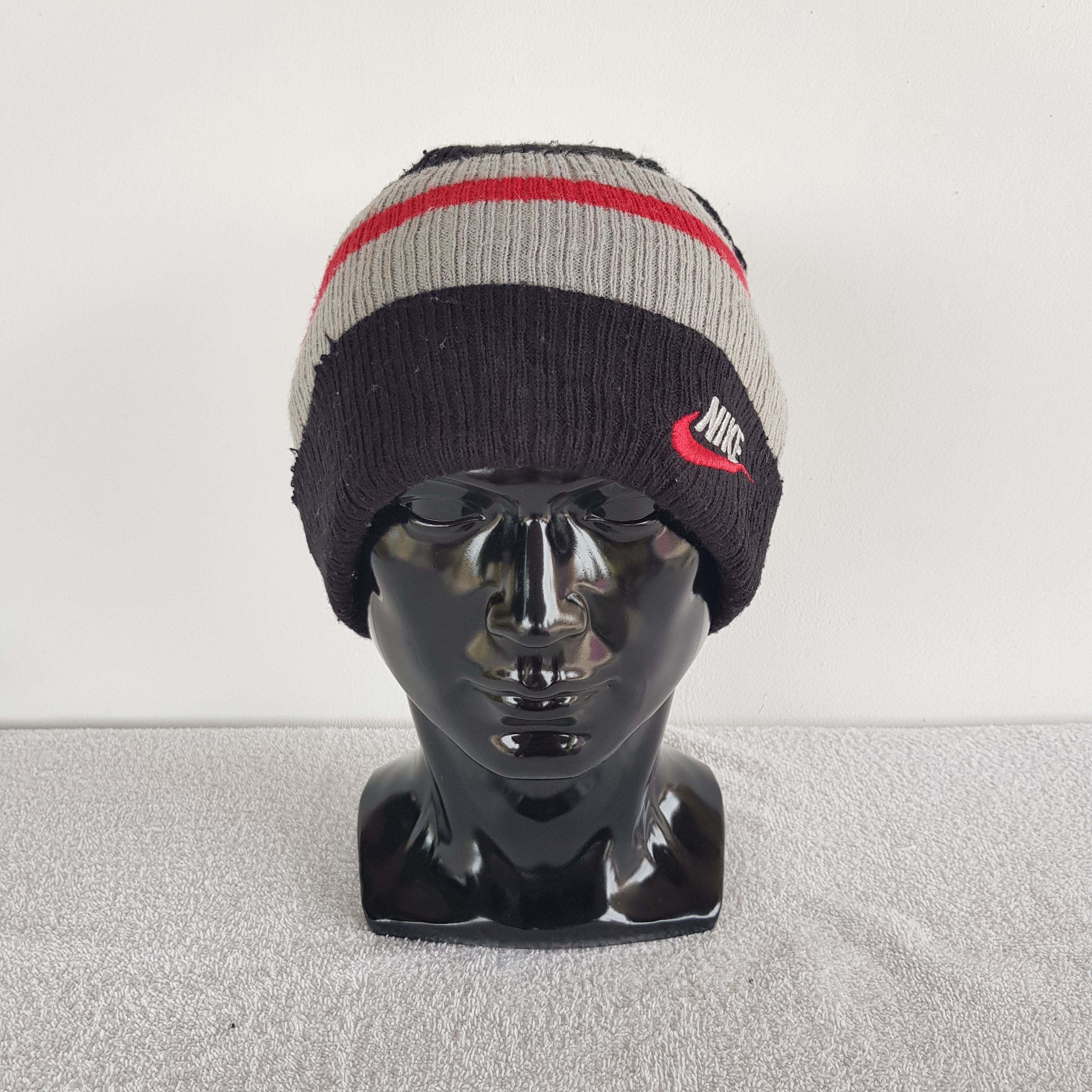 Vintage Nike Beanie Snow Cap Nike Swoosh Hats - AC10111. Size ONE SIZE - 1 Thumbnail