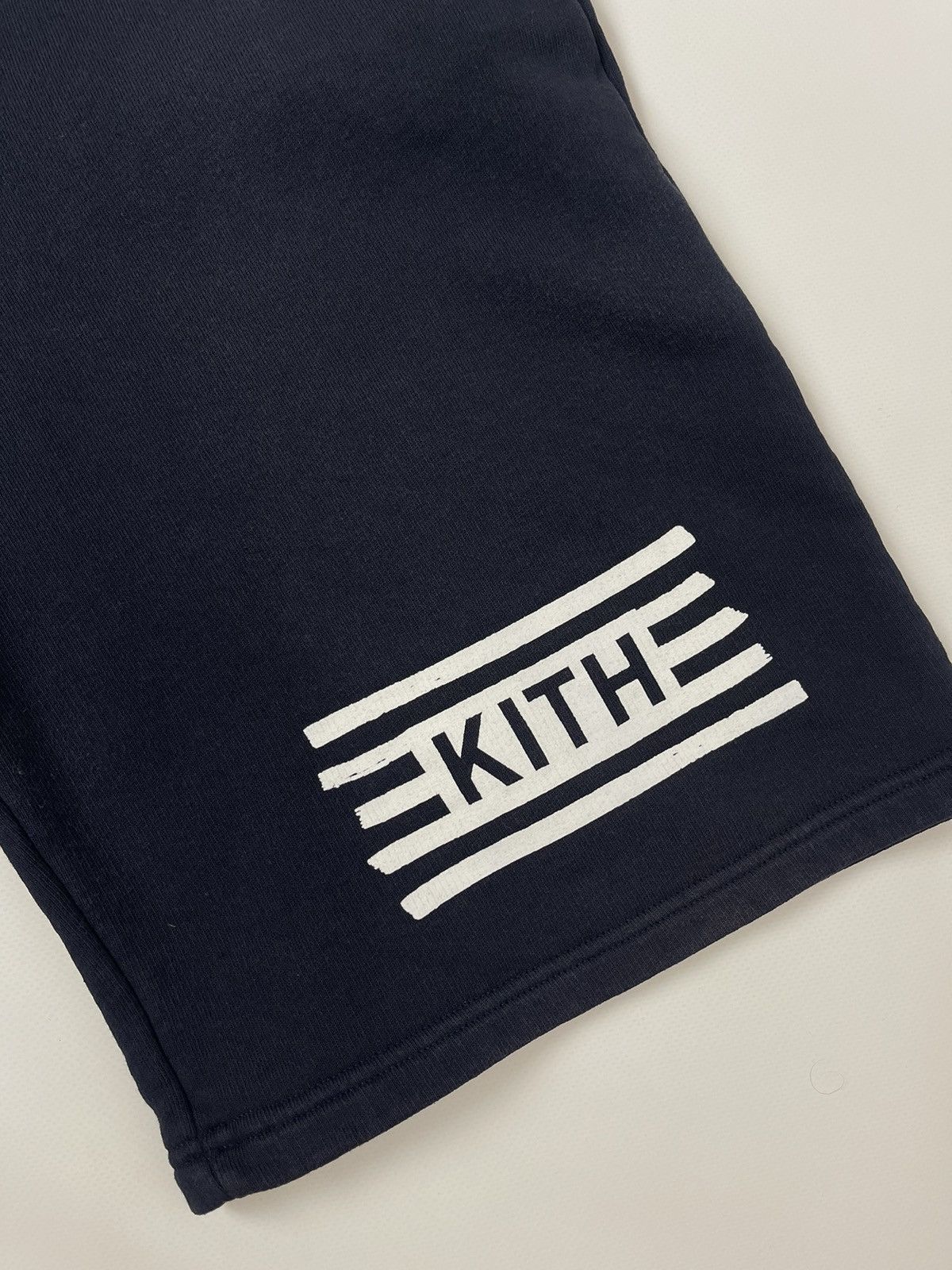 Kith Kith faded logo printed shorts Size US 28 / EU 44 - 5 Thumbnail