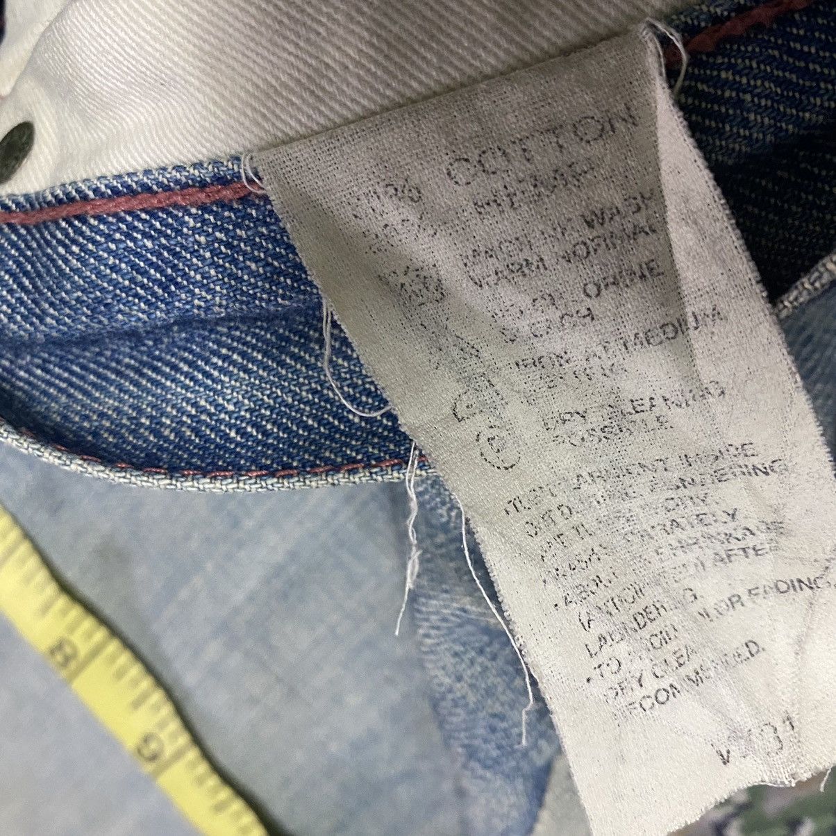 Levi's Levis Red Distressed Denim Selvedge Jeans Size US 30 / EU 46 - 18 Thumbnail