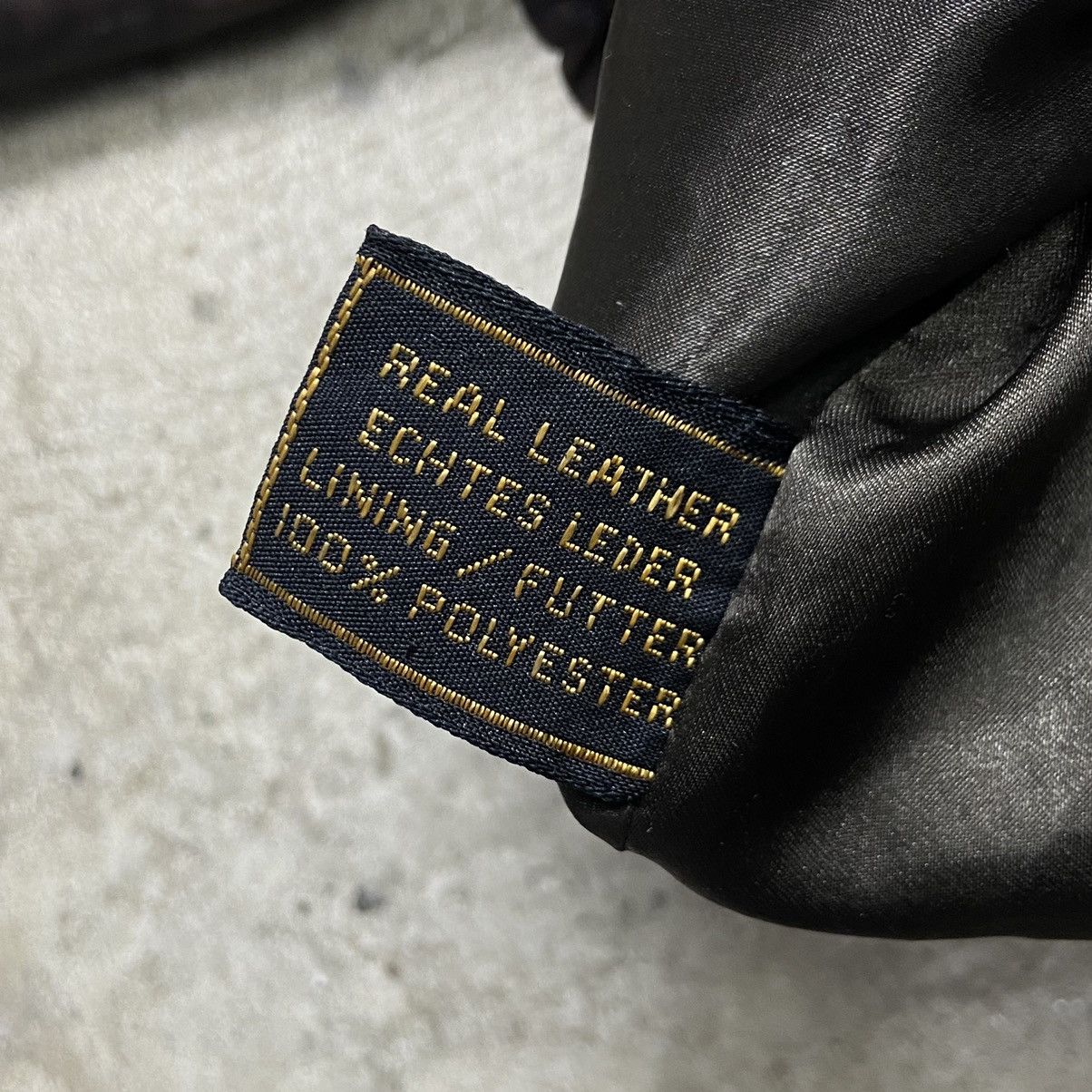 Genuine Leather 1970s BIKER LEATHER JACKET Size US L / EU 52-54 / 3 - 9 Thumbnail
