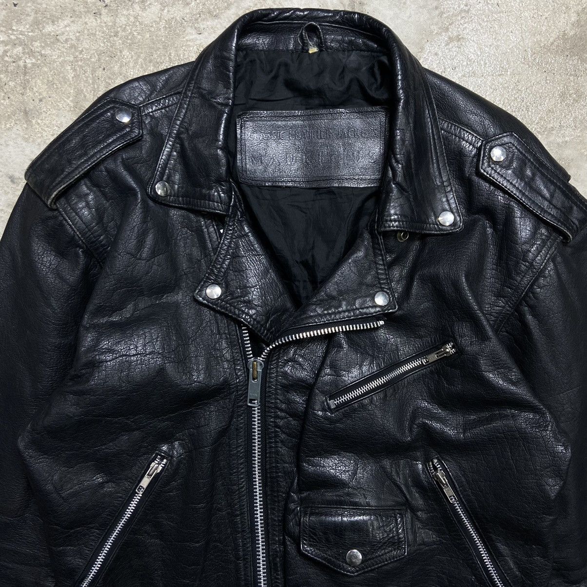 Genuine Leather 1970s LEATHER JACKET- № 2274 Size US L / EU 52-54 / 3 - 6 Thumbnail