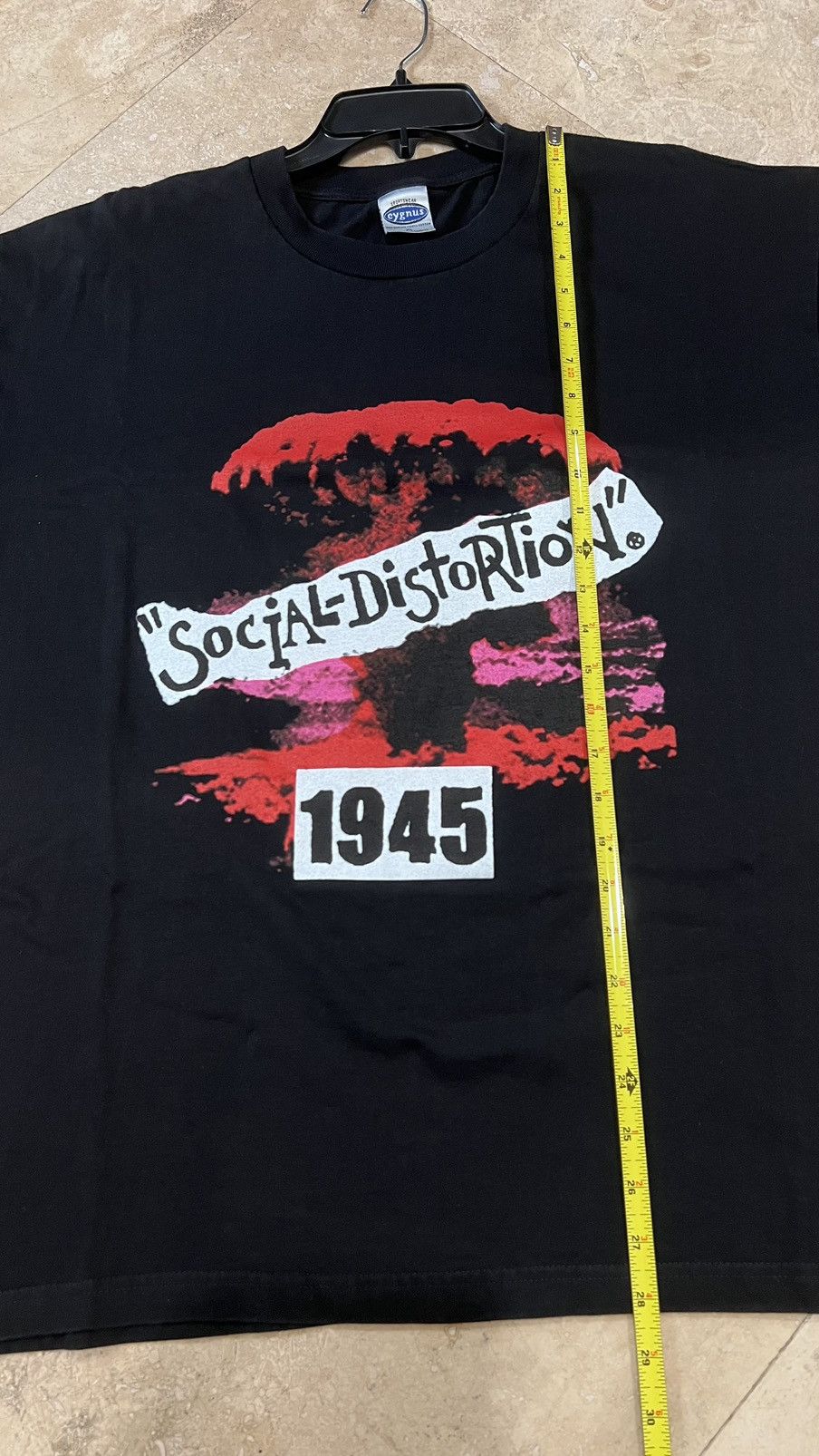 Band Tees Social Distortion 1945 Tee Punk Rockabilly Size XL Size US XL / EU 56 / 4 - 6 Thumbnail