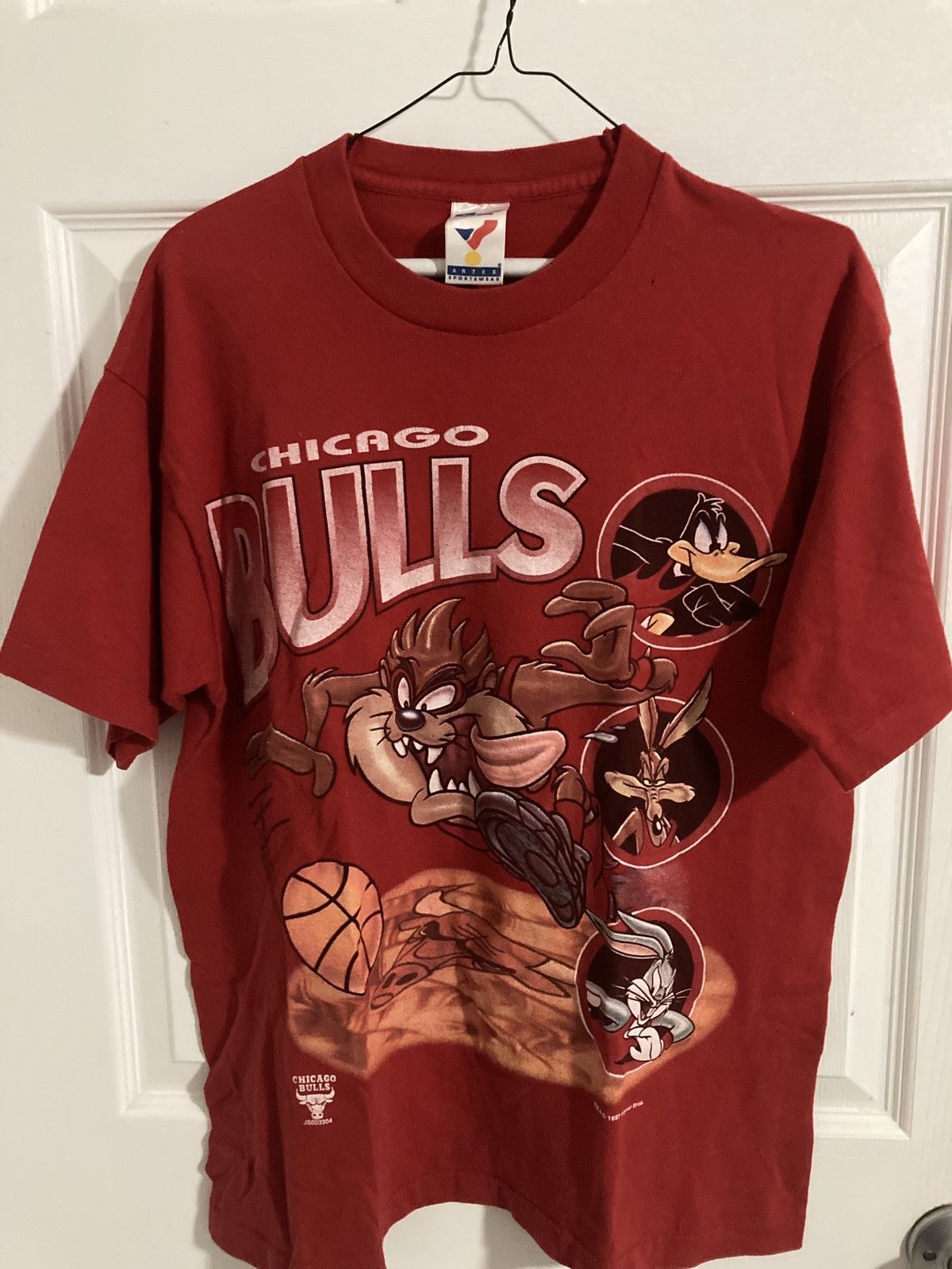 Looney tunes Chicago bulls vintage tee