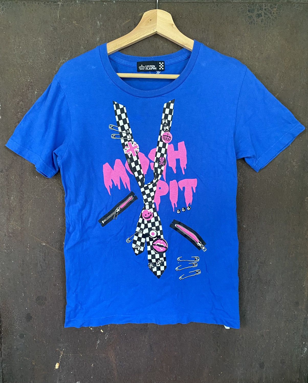 Listen Flavor Punk Designer Tshirt Mosh Pit