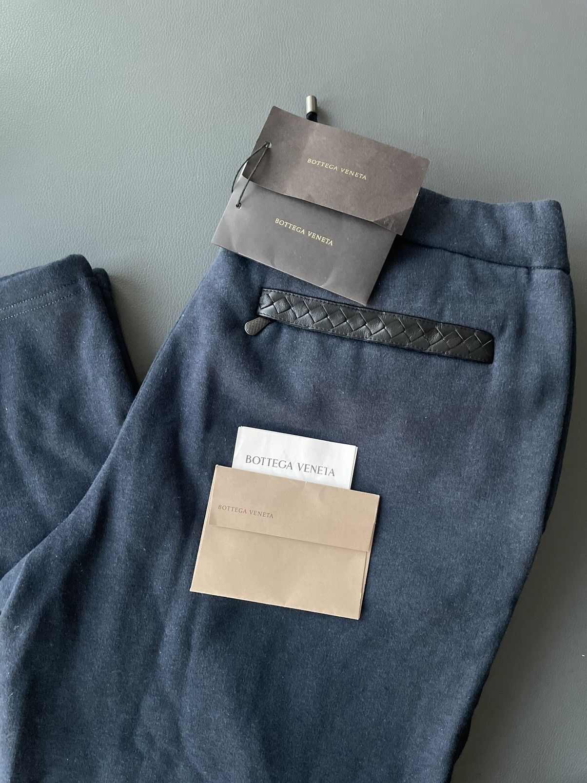 Bottega Veneta Runway Brand New Bottega Veneta Woven Leather Sweatpants Size US 34 / EU 50 - 6 Thumbnail