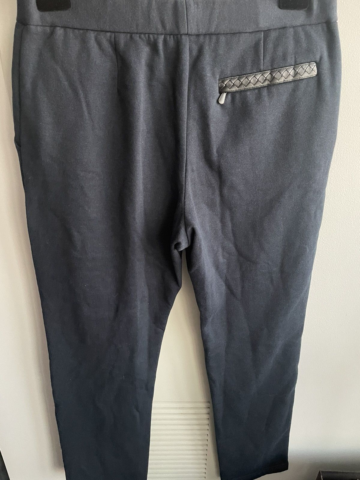 Bottega Veneta Runway Brand New Bottega Veneta Woven Leather Sweatpants Size US 34 / EU 50 - 16 Thumbnail