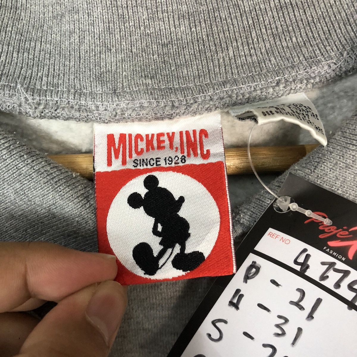 Disney × Mickey Mouse Pooh disney Grey Sweatshirt #4774 Size M / US 6-8 / IT 42-44 - 8 Thumbnail