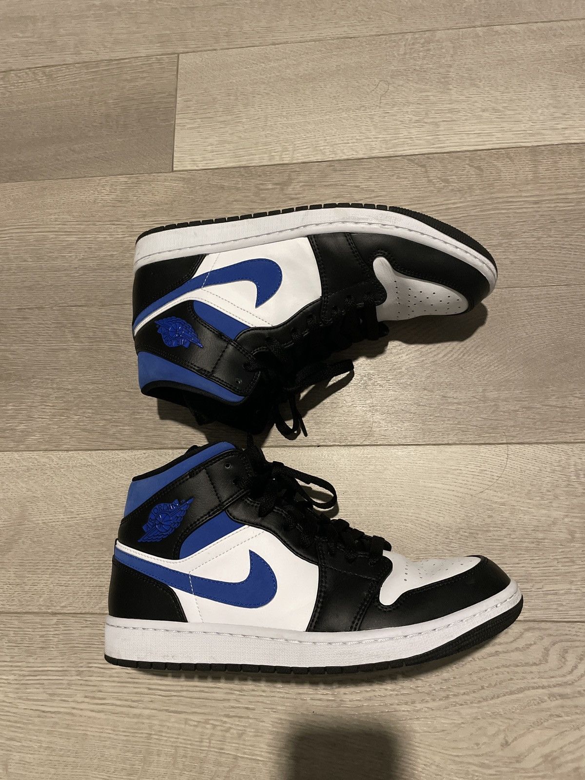 nike air jordan 1 mid white racer blue