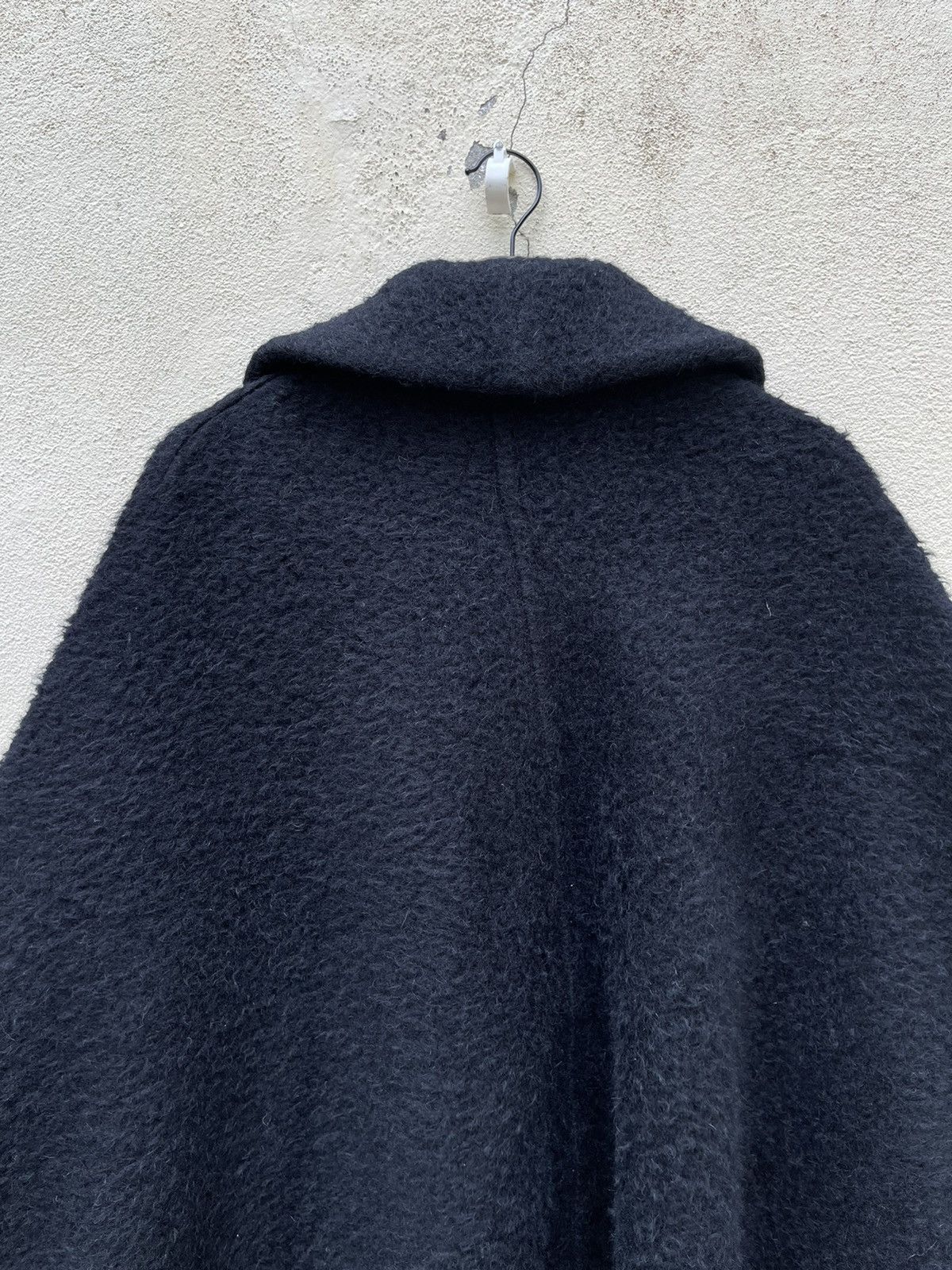 Etro × Vintage 🖤Vintage Black ETRO MOHAIR ALPACA PONCHO JACKET RUNWAY Size M / US 6-8 / IT 42-44 - 4 Thumbnail