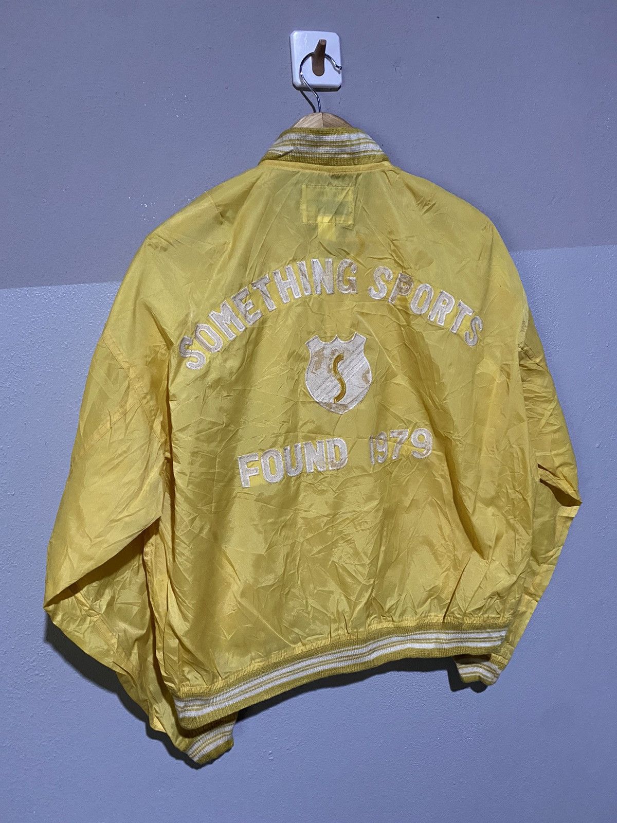 Vintage Vintage 80s Something Sports Varsity Jacket – Yellow Bomber Size US M / EU 48-50 / 2 - 5 Thumbnail