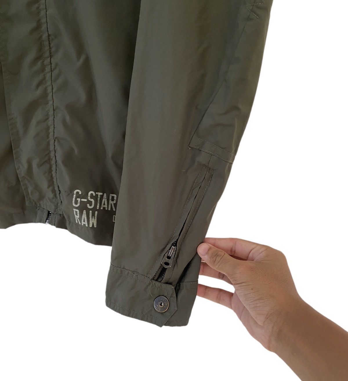General Research OG🔥G STAR RAW OLIVE GREEN NYLON ZIPPER JACKET RARE Size US S / EU 44-46 / 1 - 9 Thumbnail